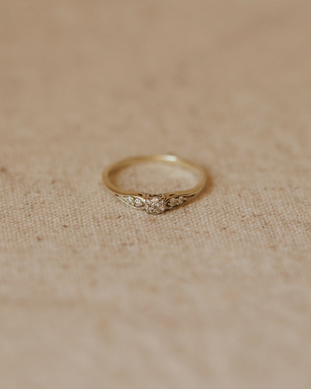 Clarice Vintage 9ct White Gold Diamond Ring