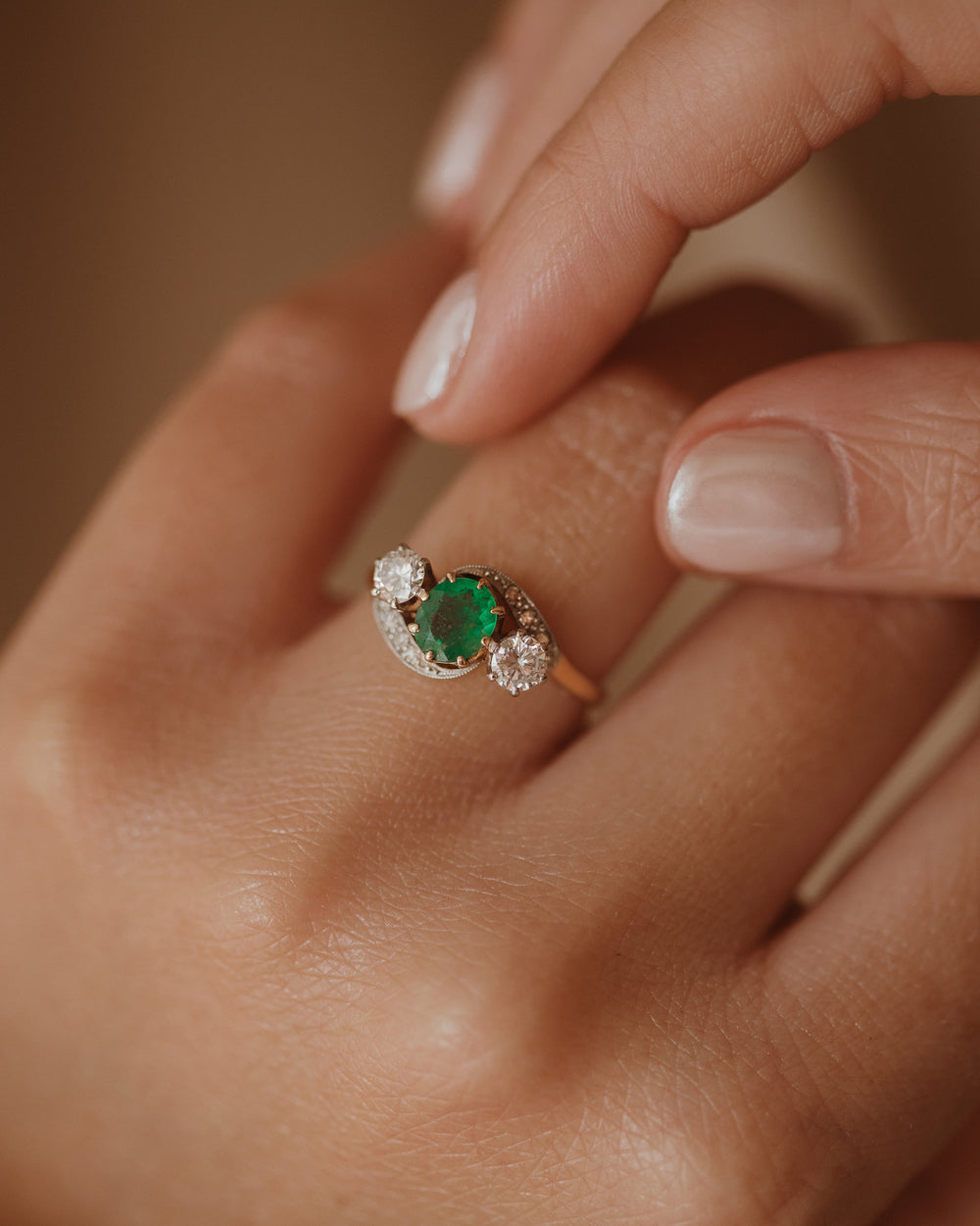 Darcy Vintage 18ct Gold Emerald & Diamond Trilogy Ring