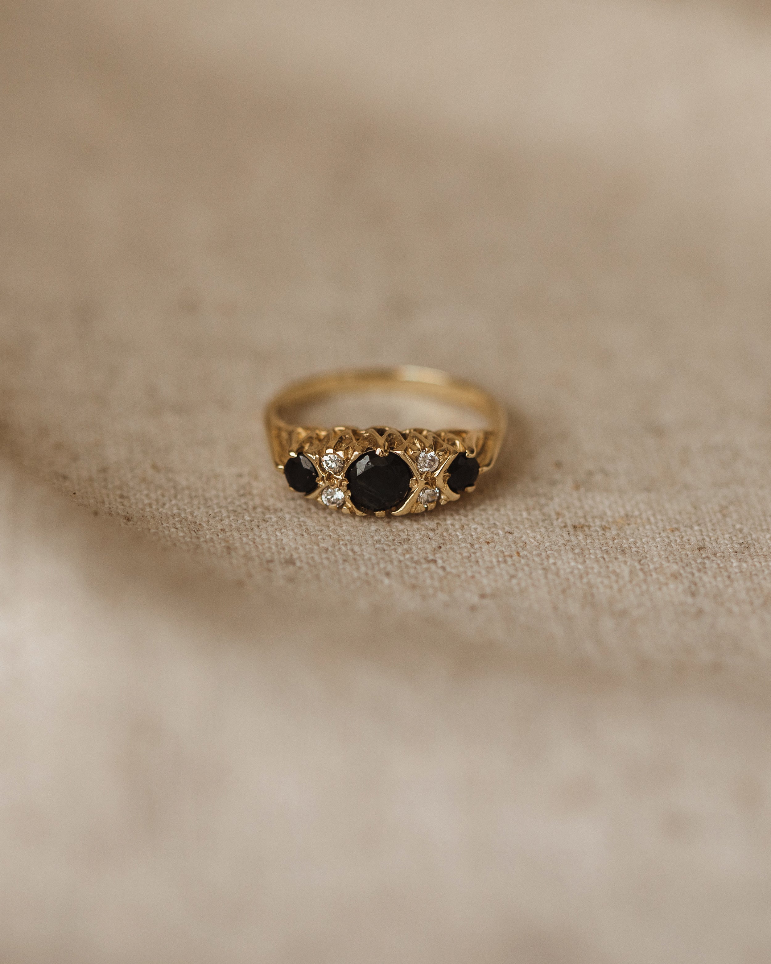 Idella Vintage 9ct Gold Sapphire Trilogy Ring