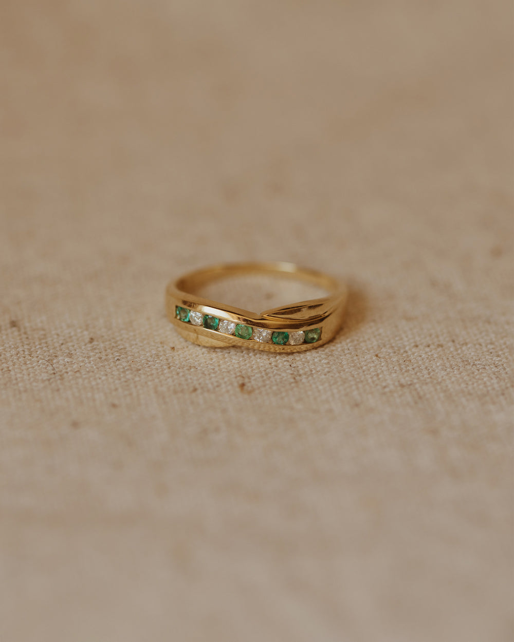 Margery Vintage 9ct Gold Emerald & Diamond Ring