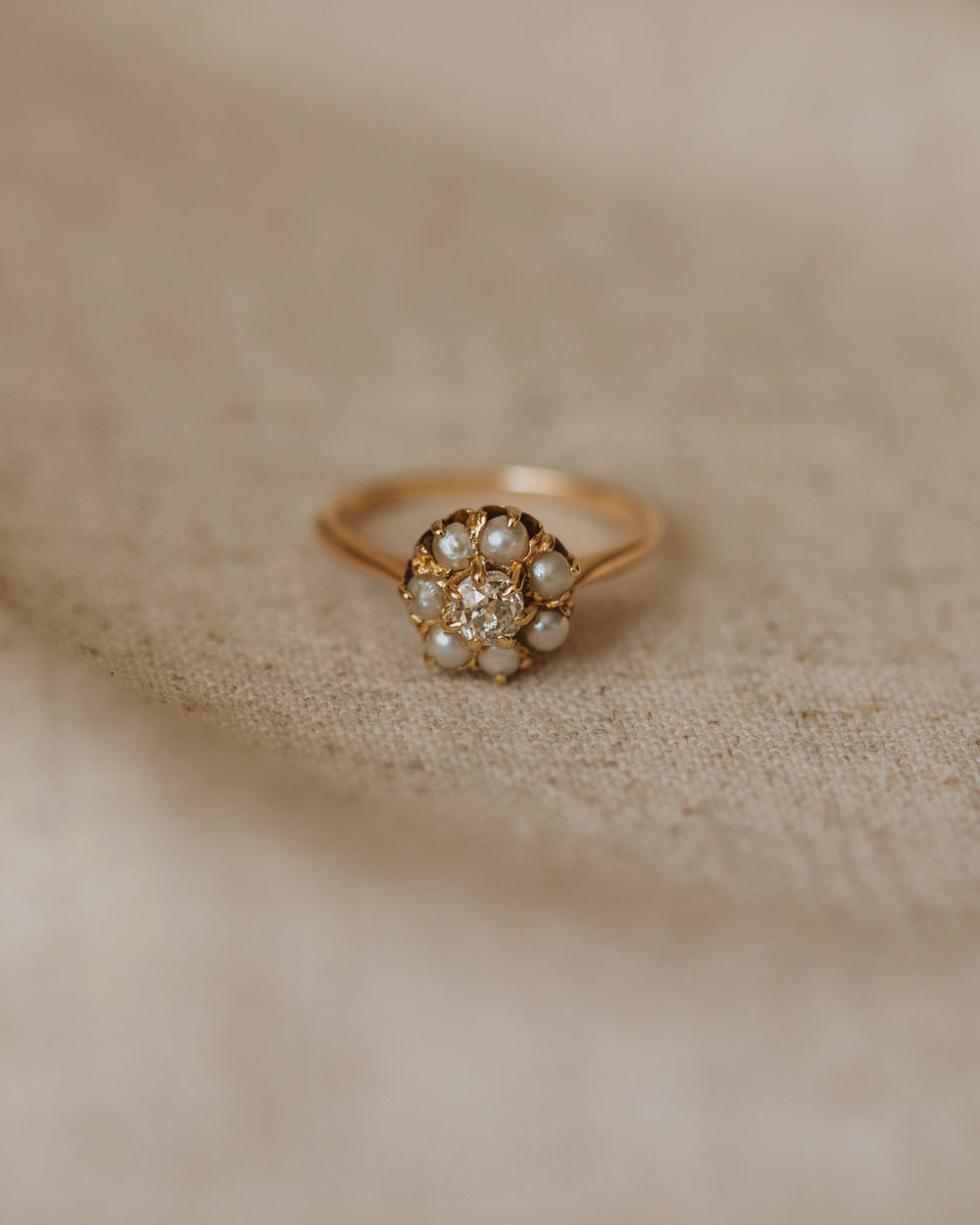 Stunning Vintage Diamond Carved Gold Men's Ring