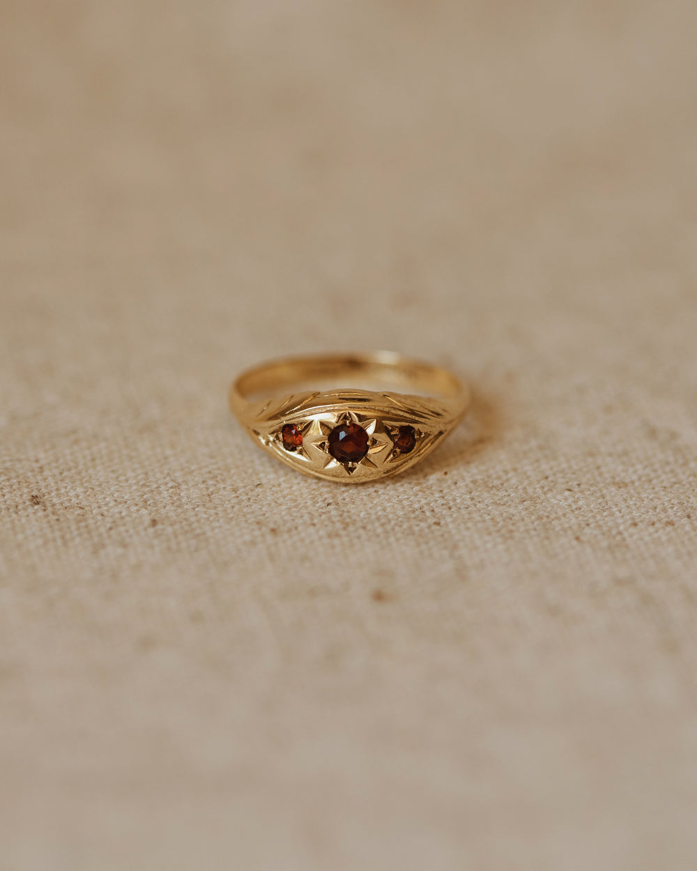 Rosamond 1980 9ct Gold Garnet Gypsy Ring