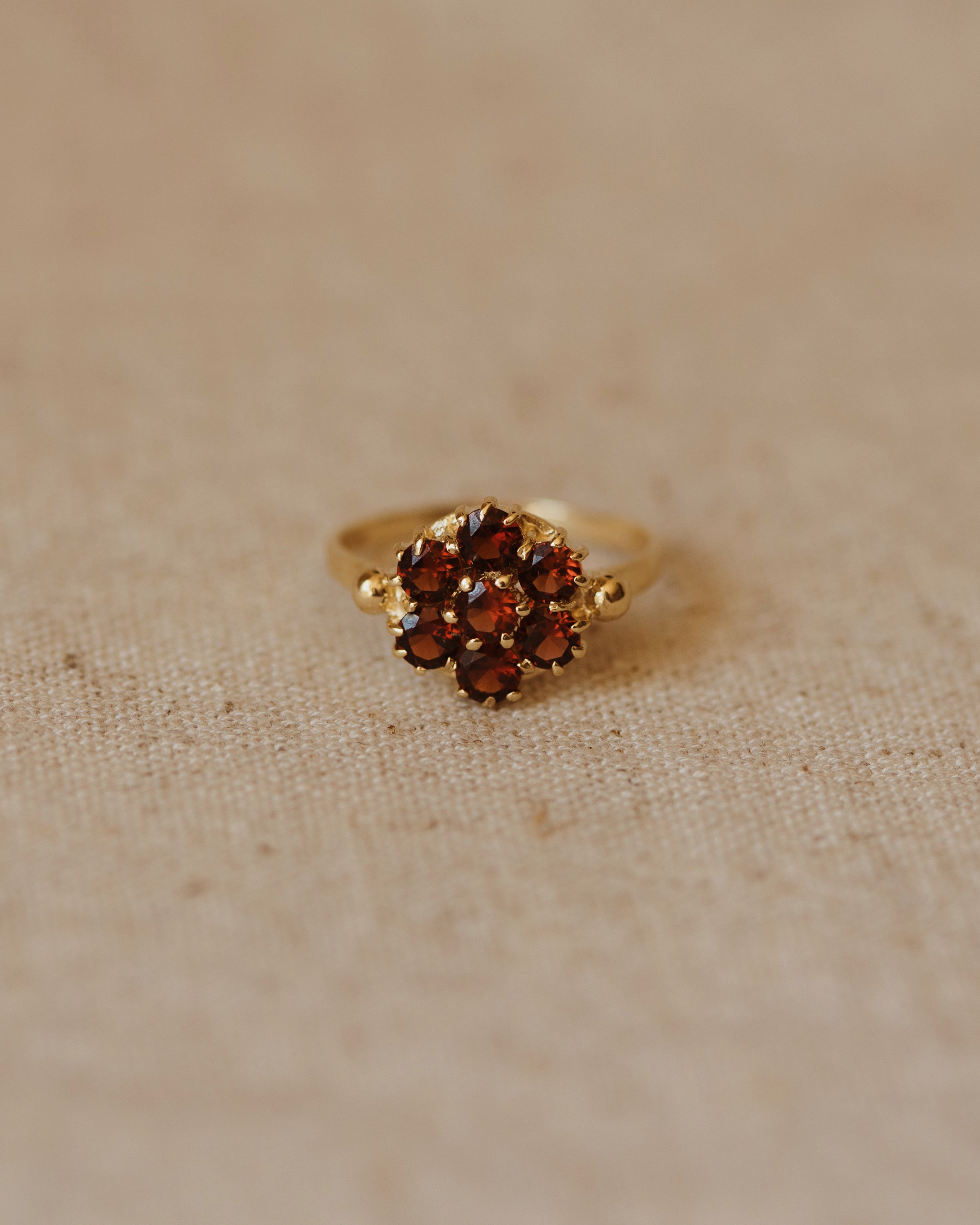 Leonora 1963 9ct Gold Garnet Cluster Ring