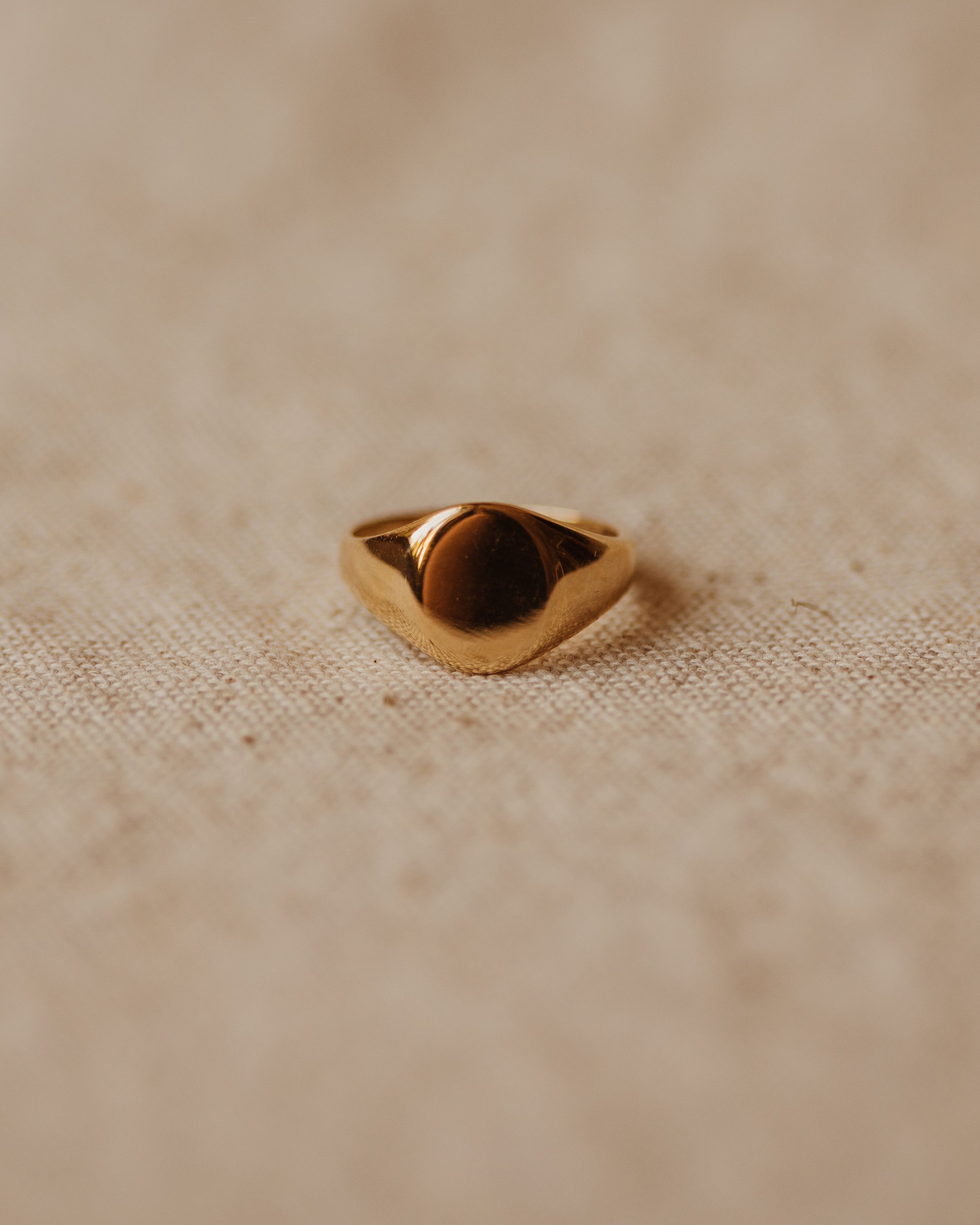 Verity 1959 9ct Gold Pinky Signet Ring