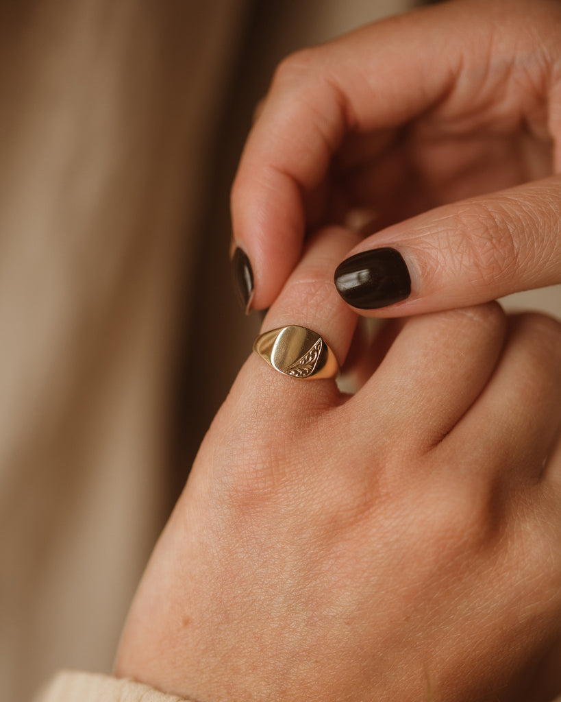 Gold Signet Ring Dainty Pinky Ring Ladies Gold Signet Ring Little