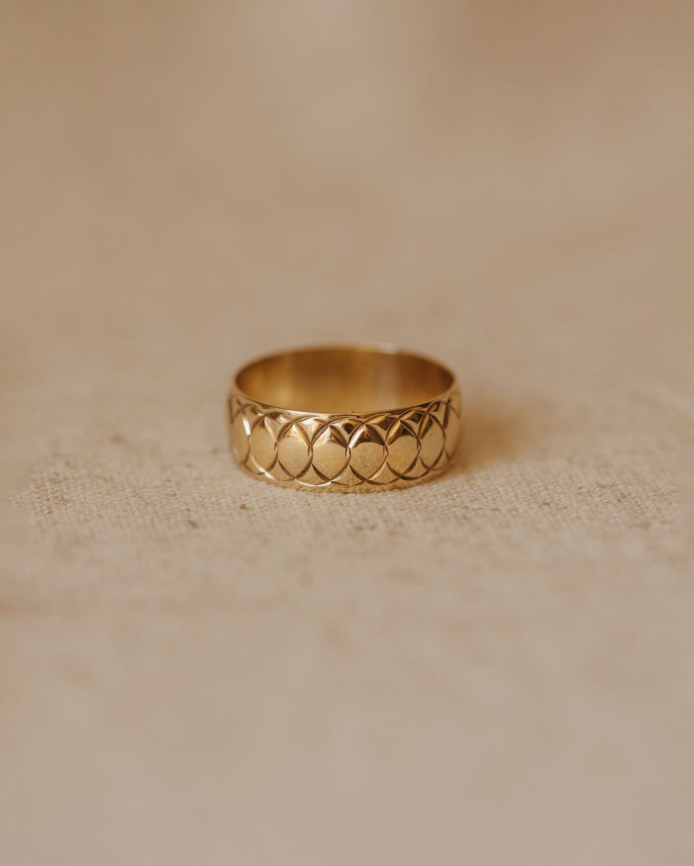 Zadie Vintage 9ct Gold Wedding Band Ring