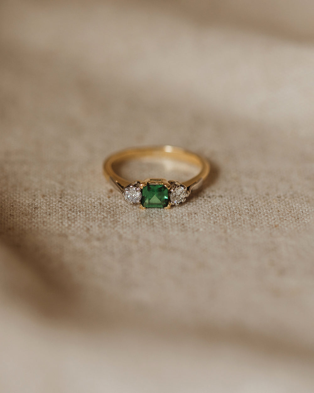 Edith Vintage 18ct Gold Green Spinel & Diamond Trilogy Ring