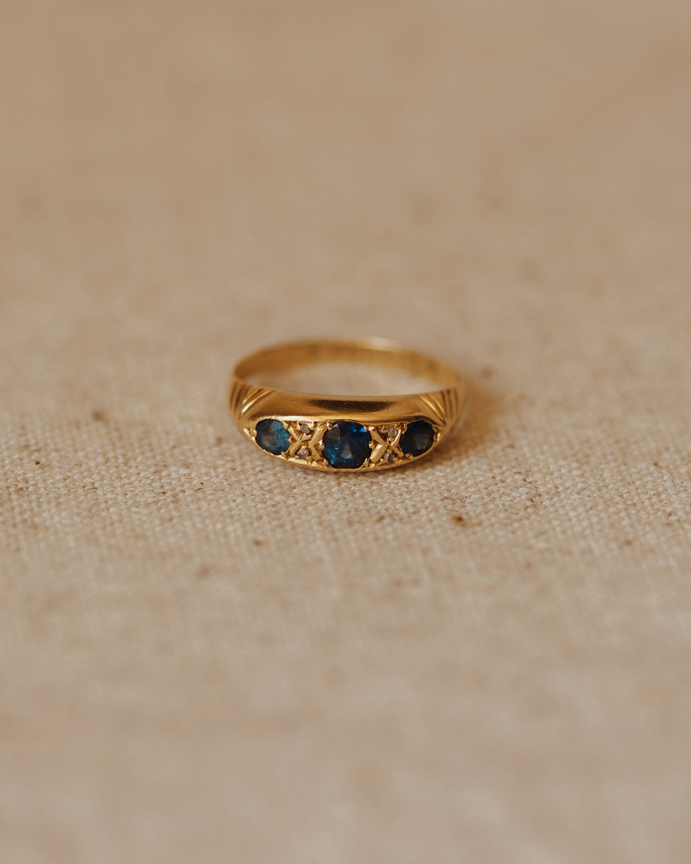 Nora 1901 18ct Gold Sapphire & Diamond Ring