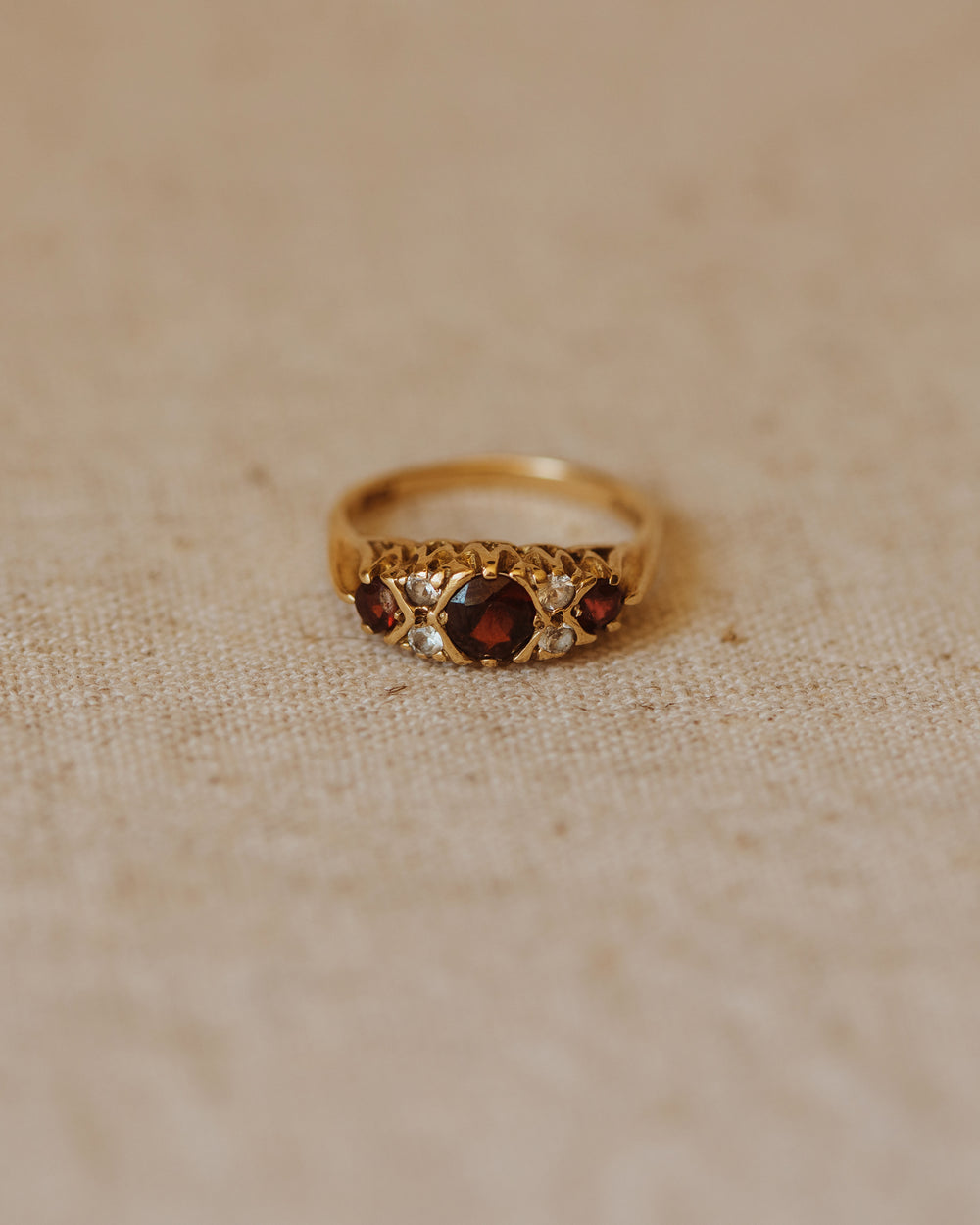 Clementine 1975 9ct Gold Garnet Ring