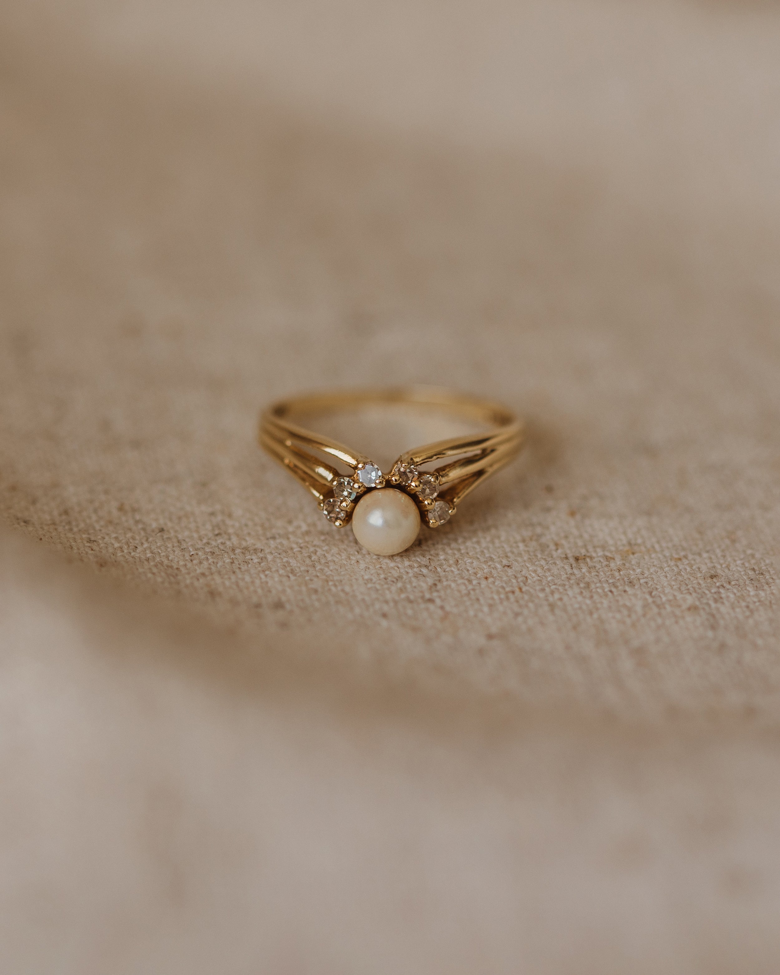 Image of Nora 1985 9ct Gold Pearl & Diamond Cluster Ring