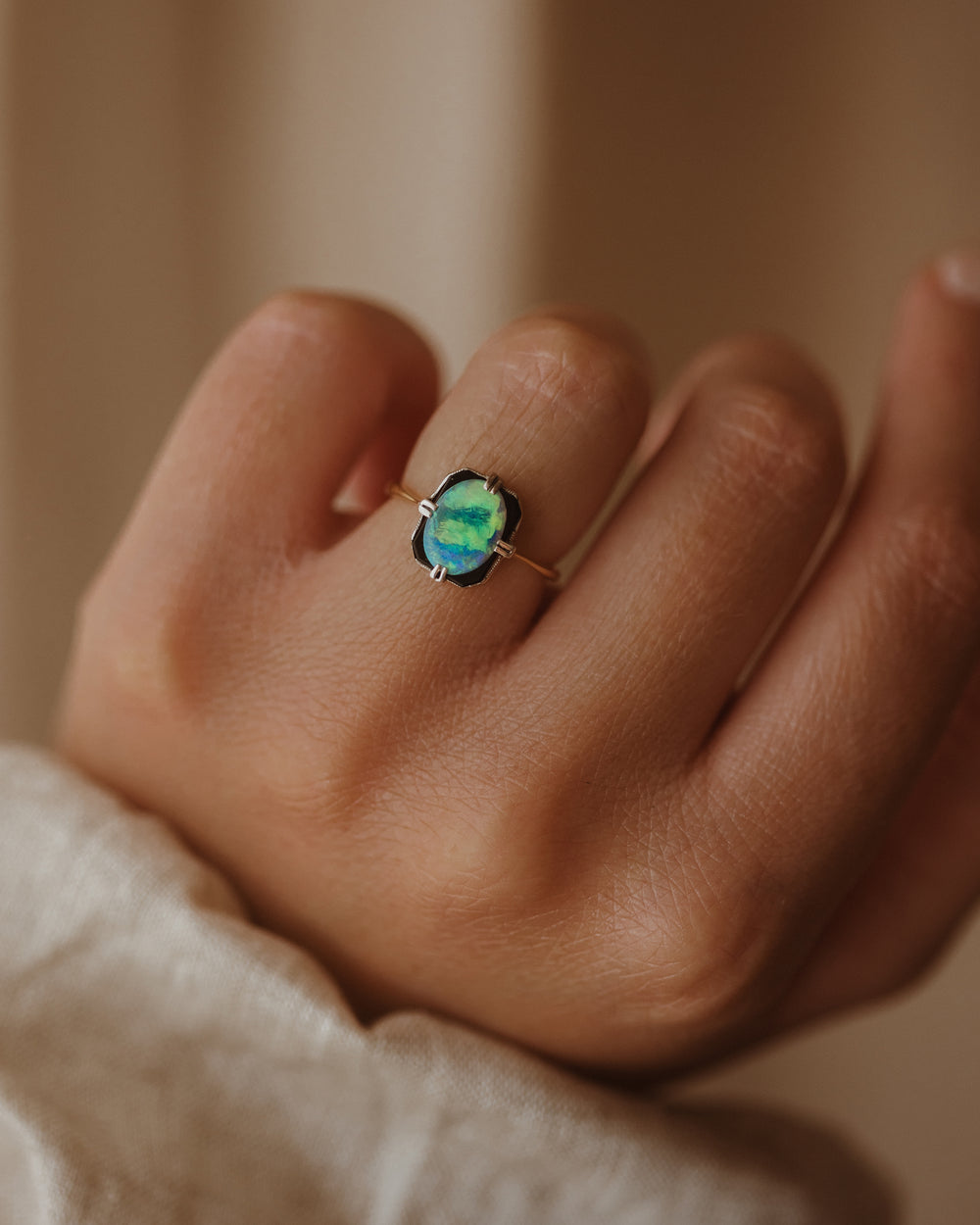 Mamie Vintage 9ct Gold Opal & Black Onyx Ring
