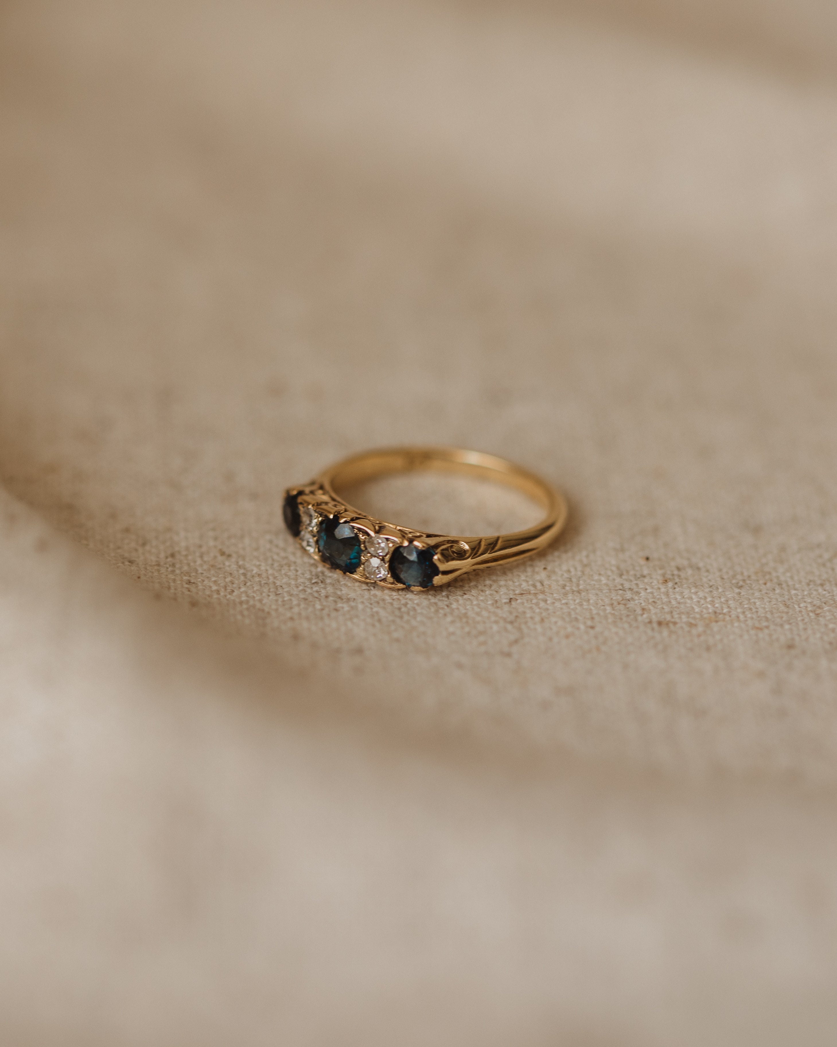 Clara Vintage 18ct Gold Sapphire & Diamond Trilogy Ring