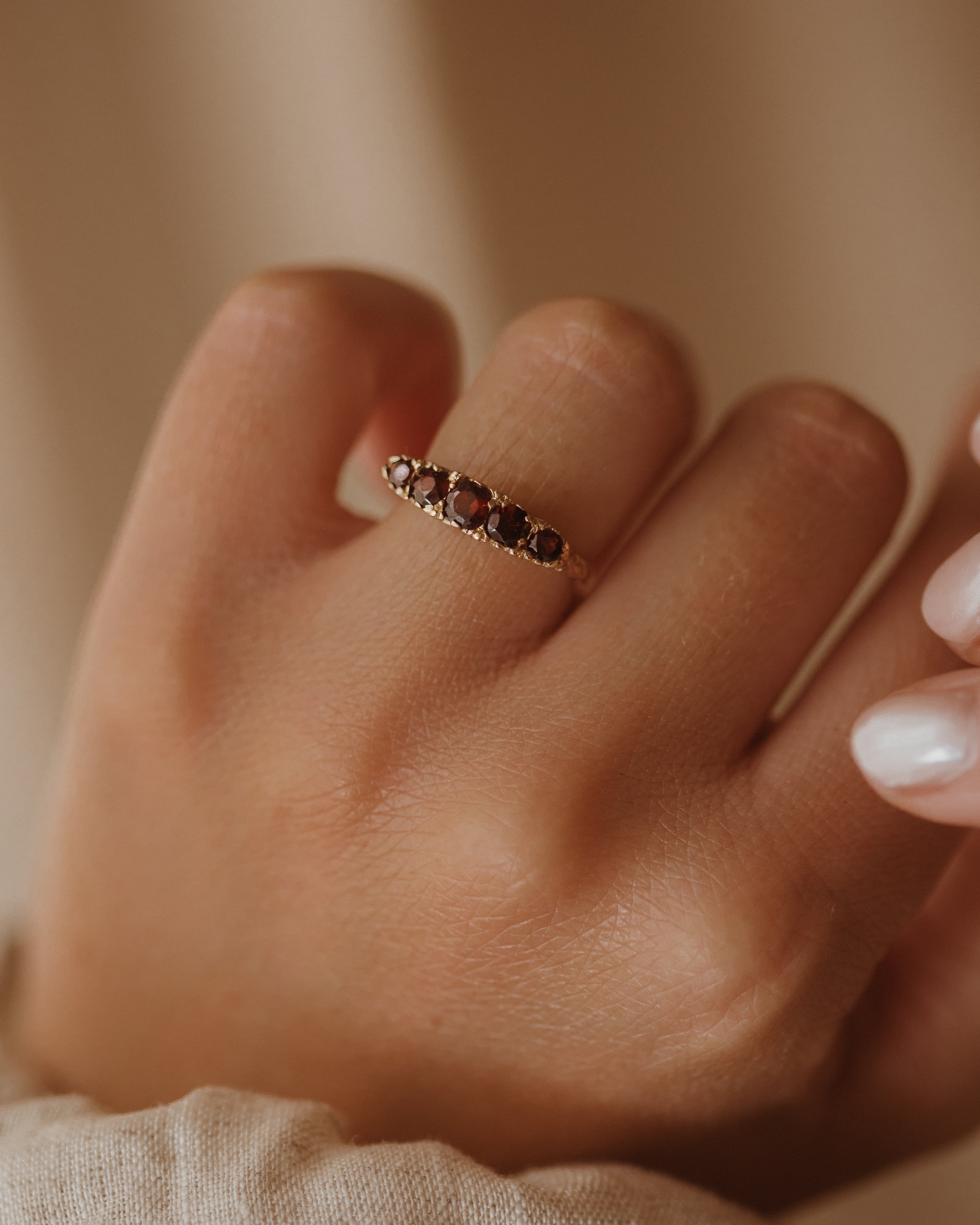 Alberte 1970 9ct Gold Garnet Five Stone Ring