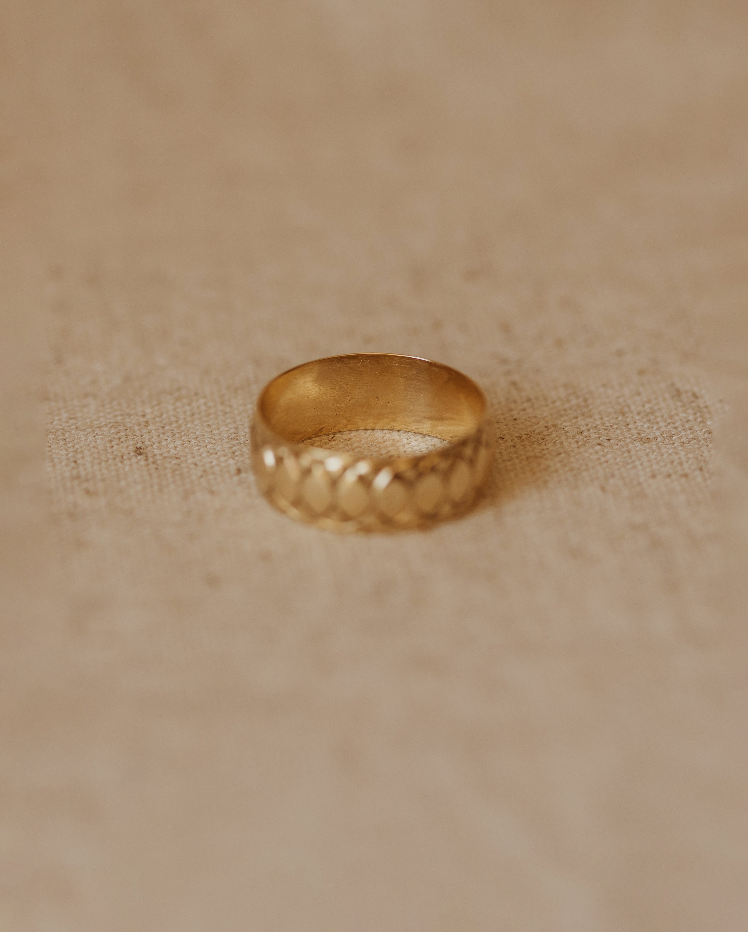Zadie Vintage 9ct Gold Wedding Band Ring