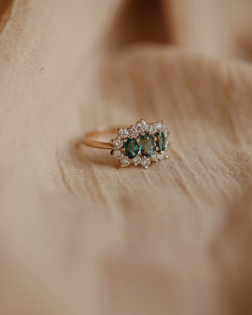 Jolene 1975 9ct Gold Vintage Blue Topaz Ring