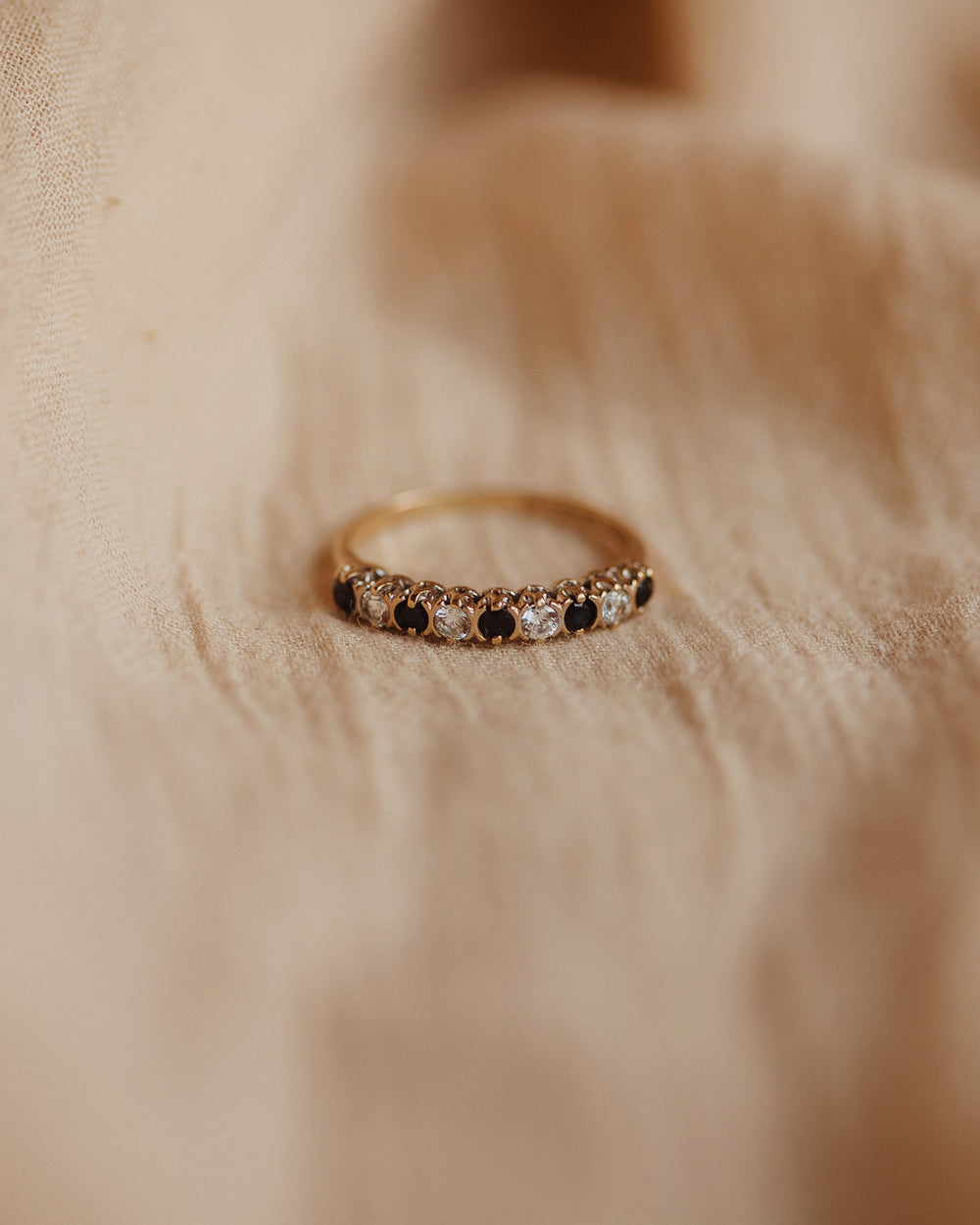 Norma 1987 9ct Gold Vintage Sapphire Ring