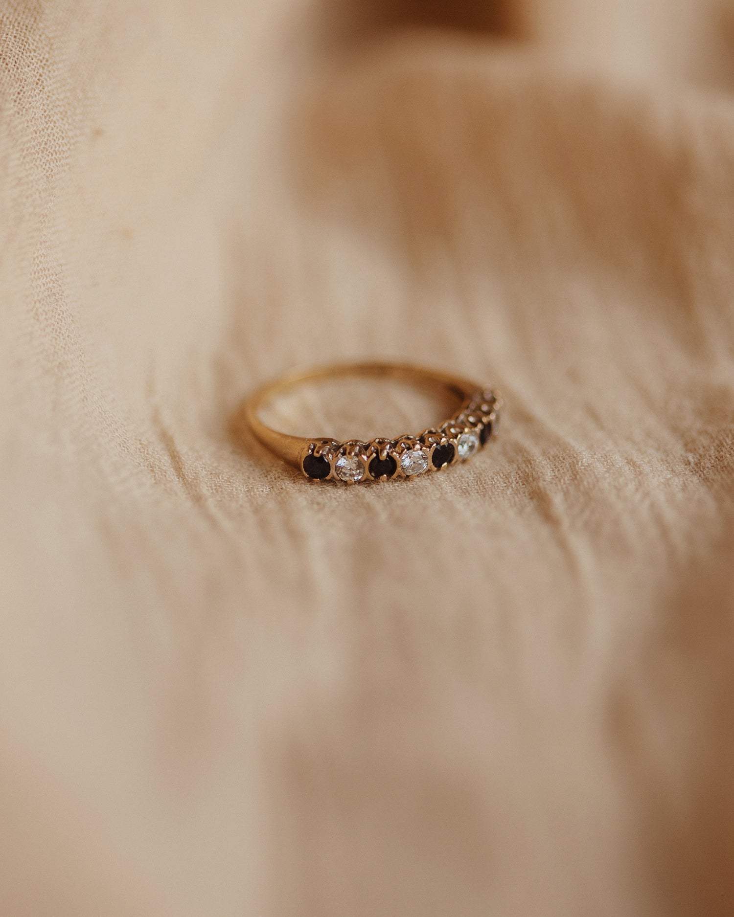 Norma 1987 9ct Gold Vintage Sapphire Ring