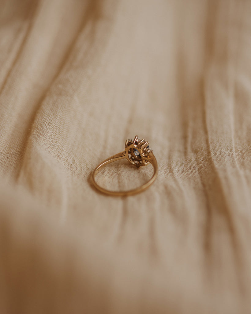 Antonia 1987 9ct Gold Blue Topaz Ring