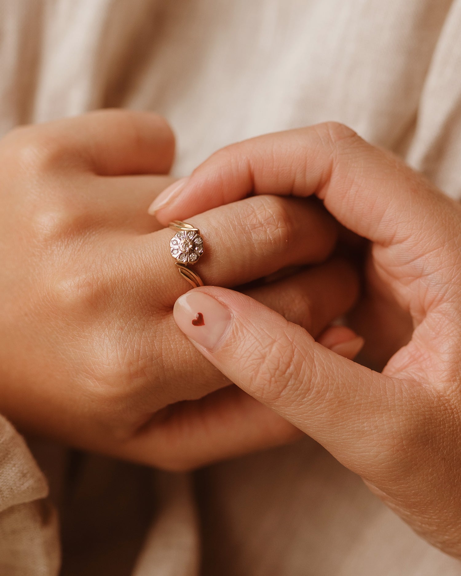 Image of Arie 9ct Gold Nine Diamond Ring