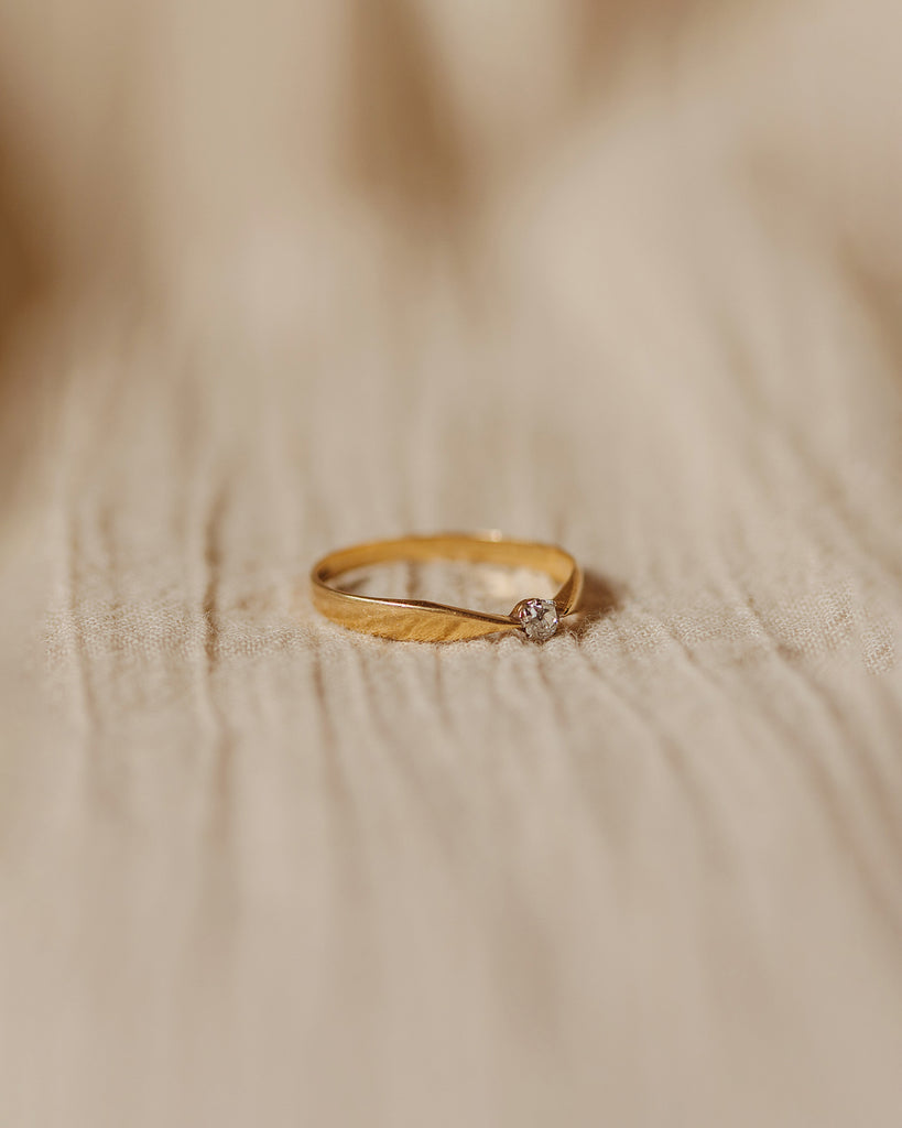 Sylvia 18ct Gold Diamond Ring