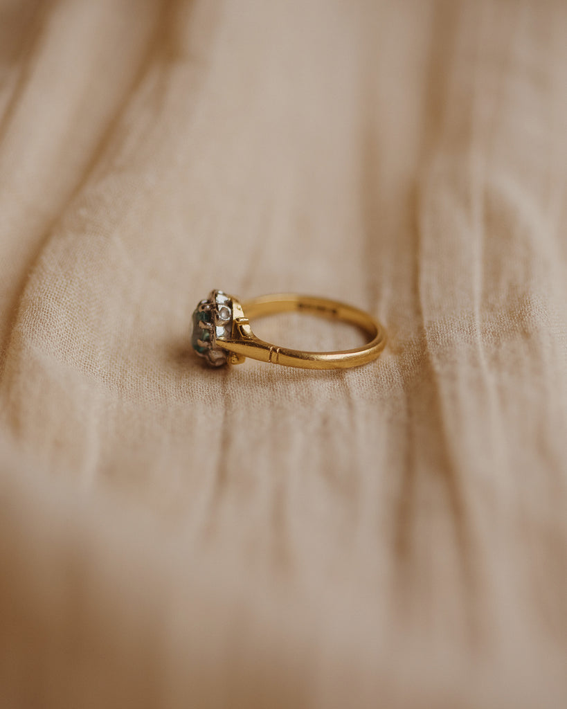 Sadie 1978 18ct Gold Aquamarine & Diamond Ring