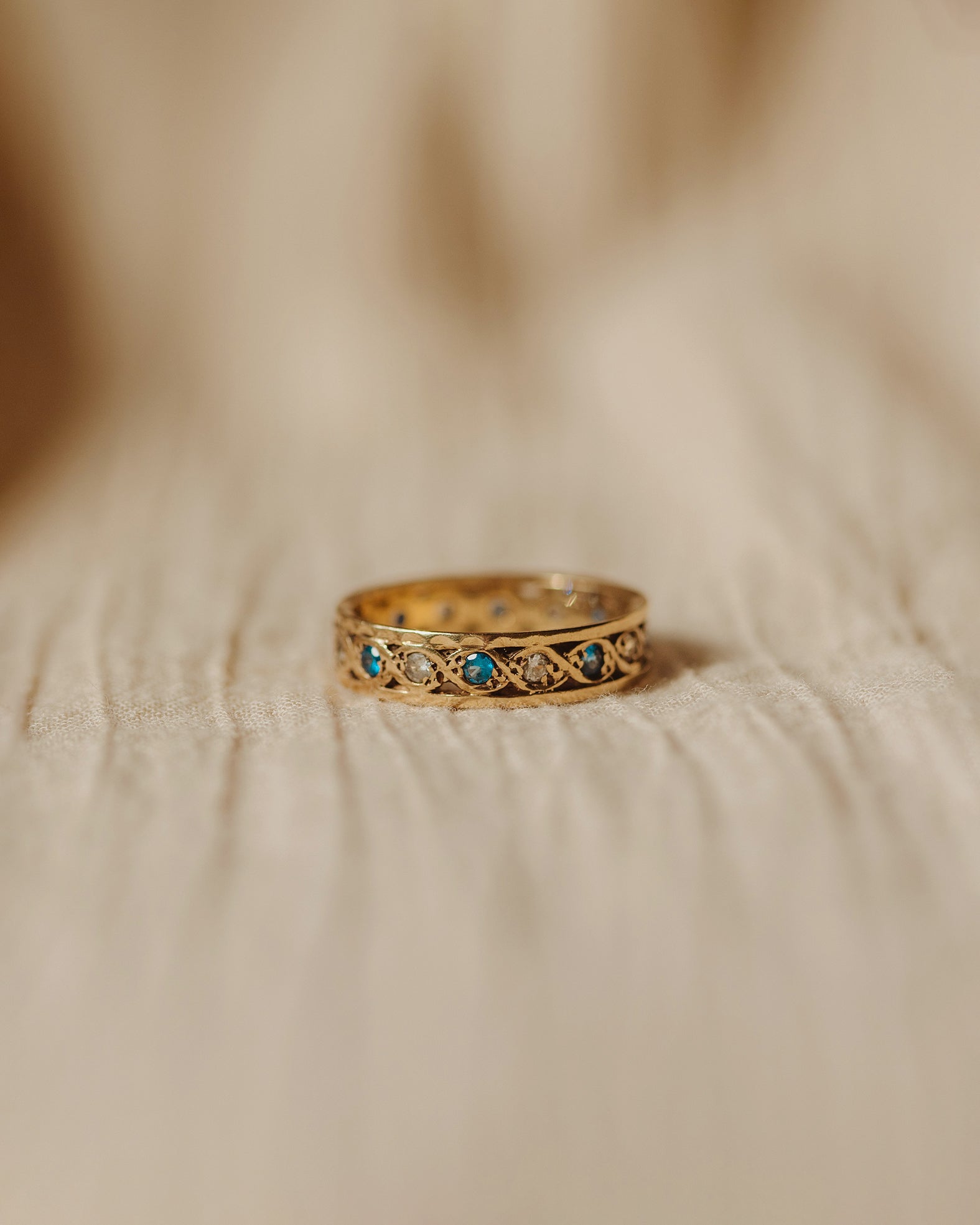 Lillian 9ct Gold Sapphire & Diamond Ring