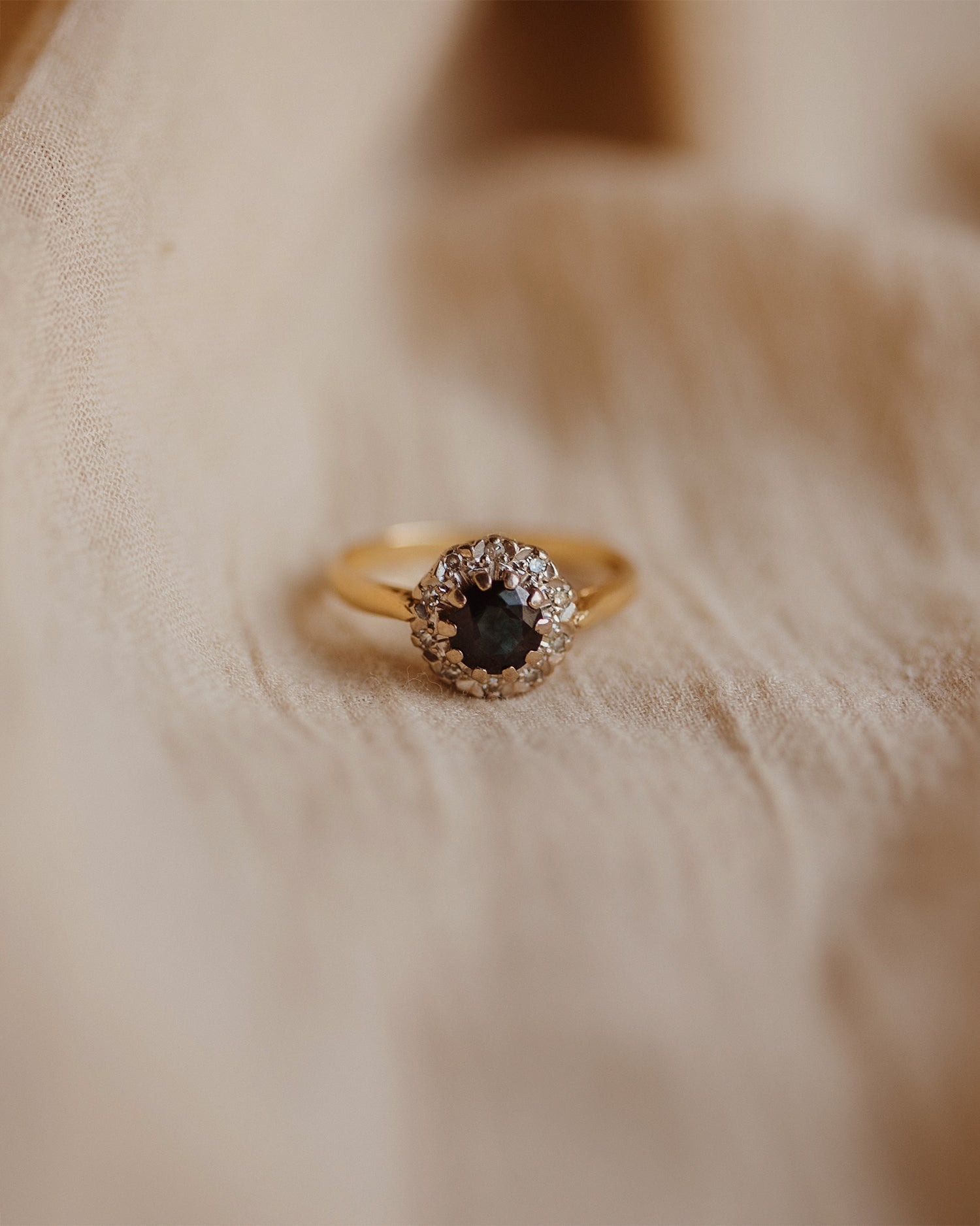 Vivian 18ct Gold Vintage Sapphire & Diamond Ring