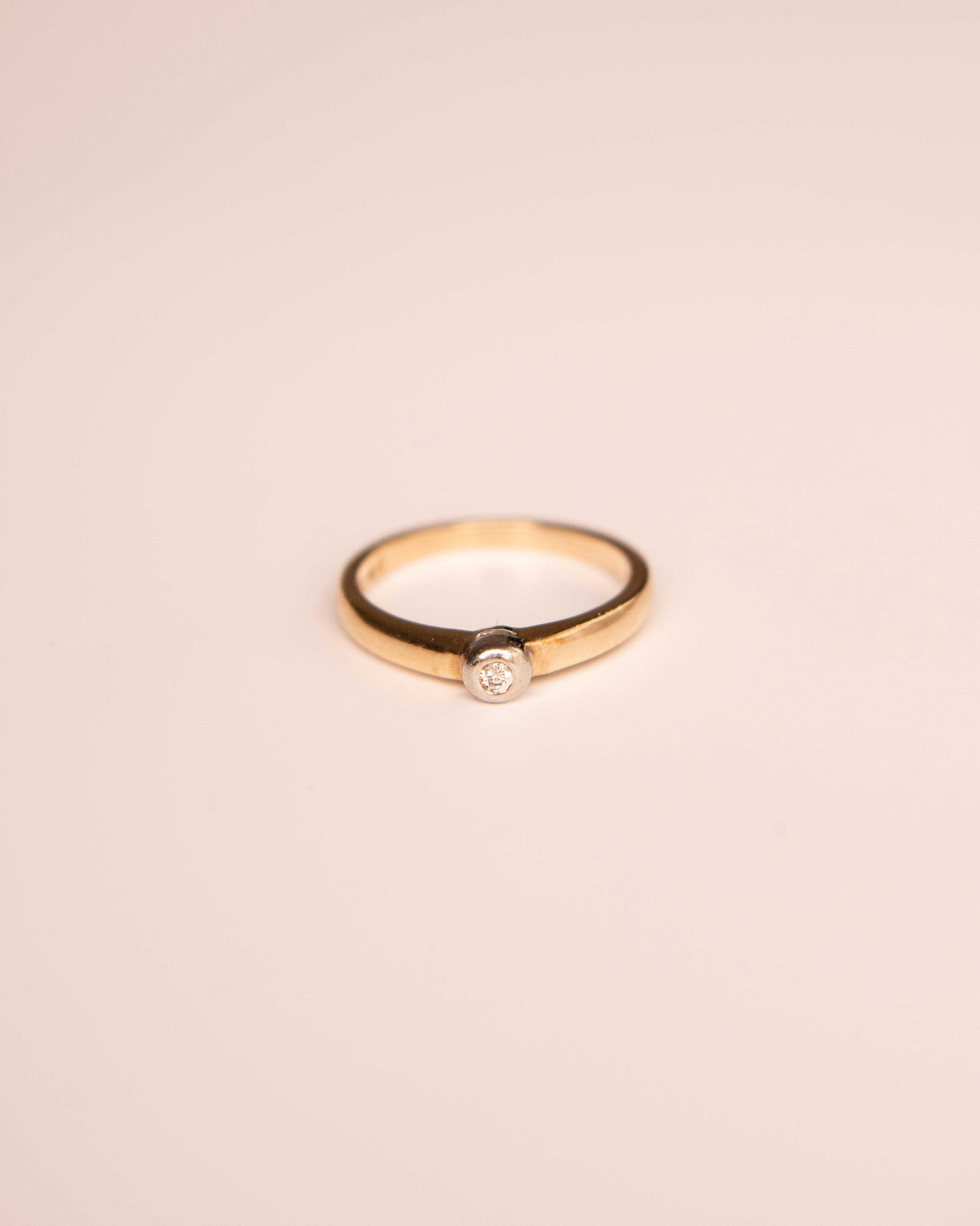 Mae 9ct Gold Solitaire Diamond Ring