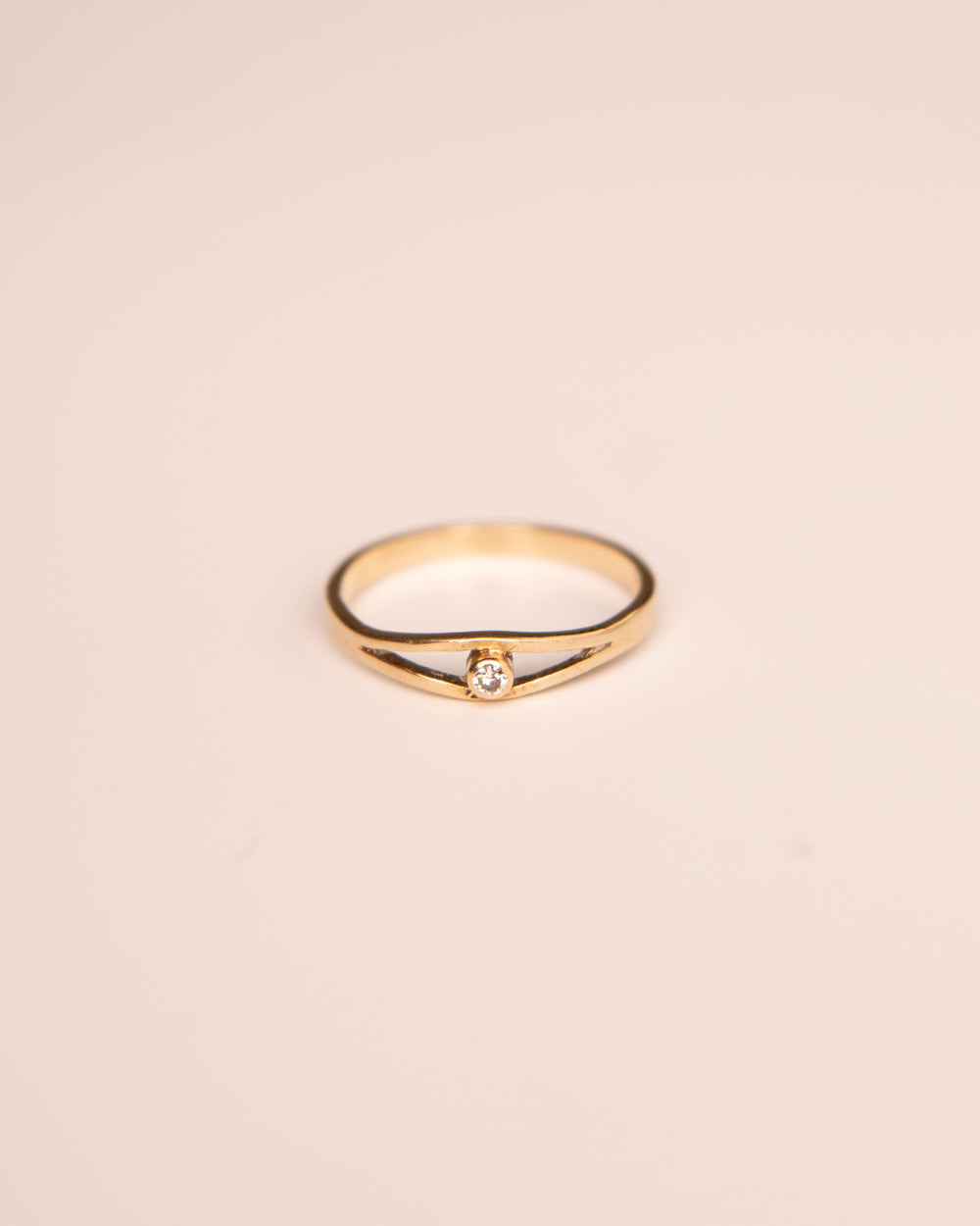 Iris 9ct Gold Diamond Ring