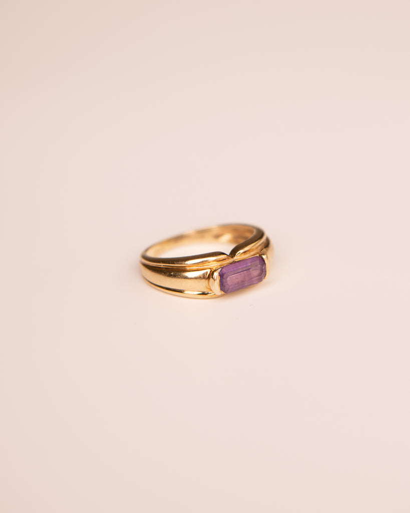 Una 9ct Gold Vintage Amethyst Signet Ring