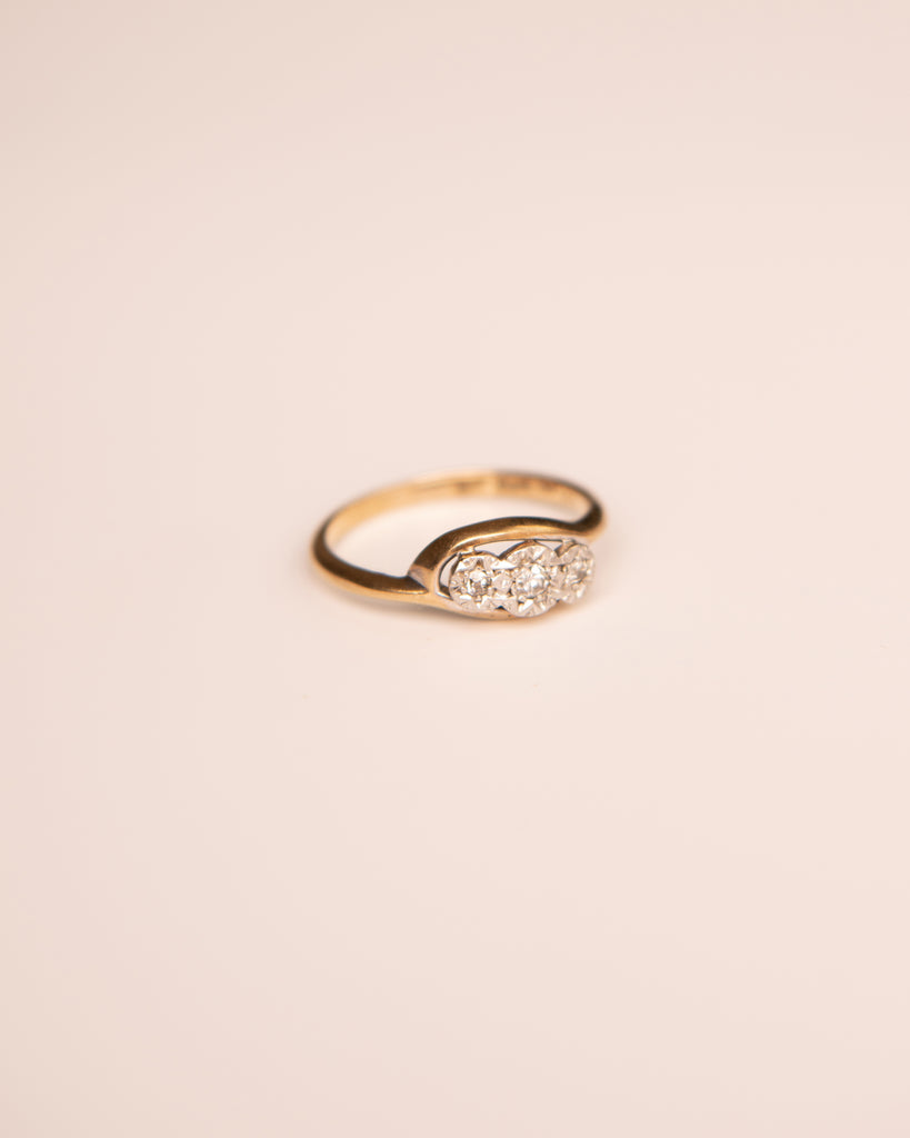Hazel 9ct Gold Vintage Diamond Trilogy Ring