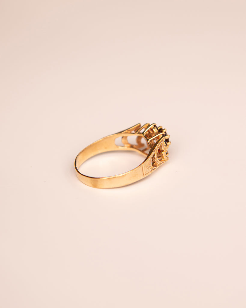 Ada 9ct Gold Garnet Cluster Ring