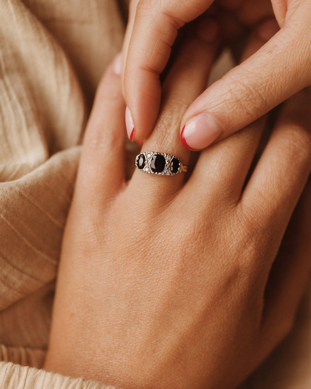 Georgina 1975 9ct Gold Sapphire & Diamond Ring