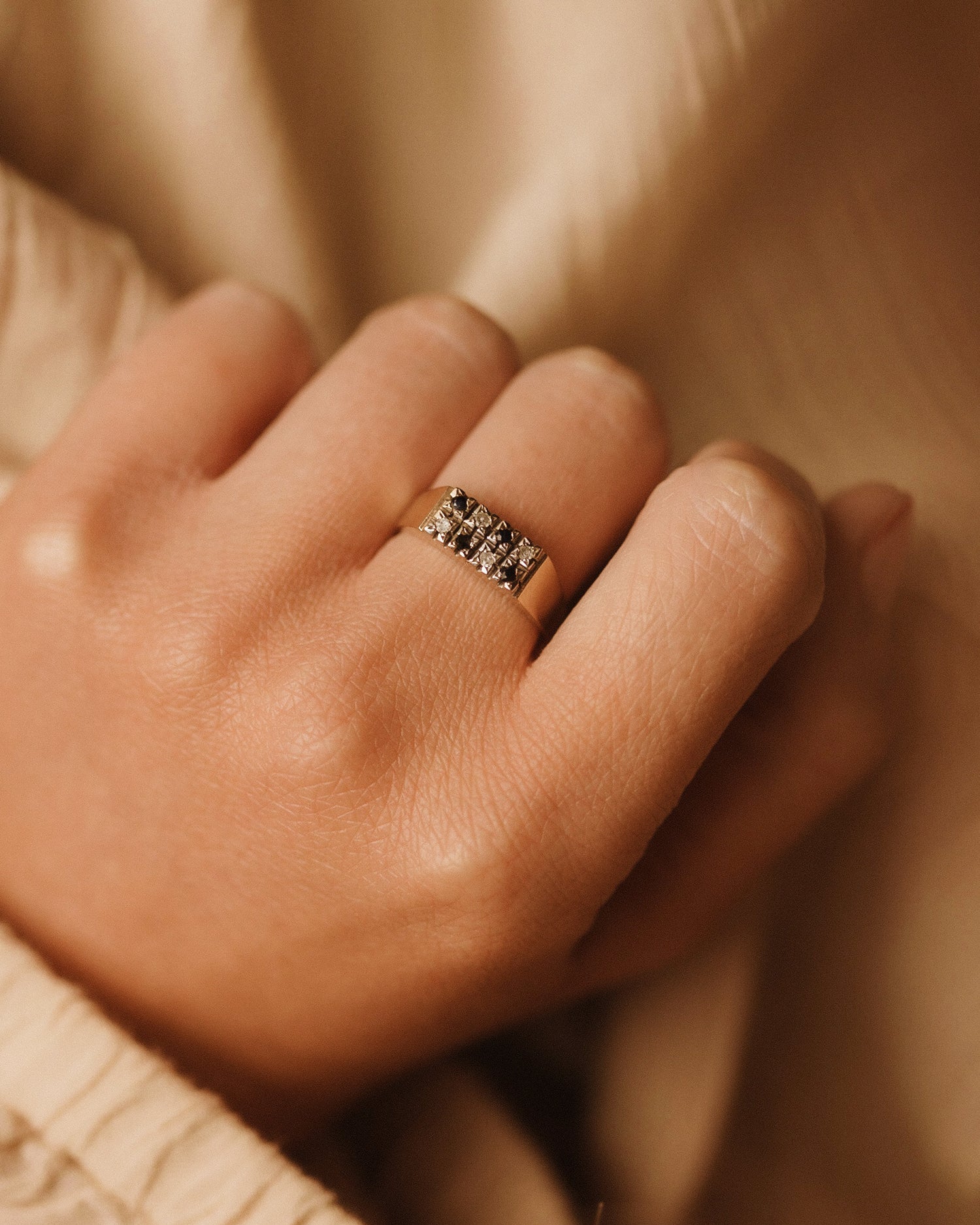 Yvette 1976 9ct Gold Sapphire & Diamond Ring