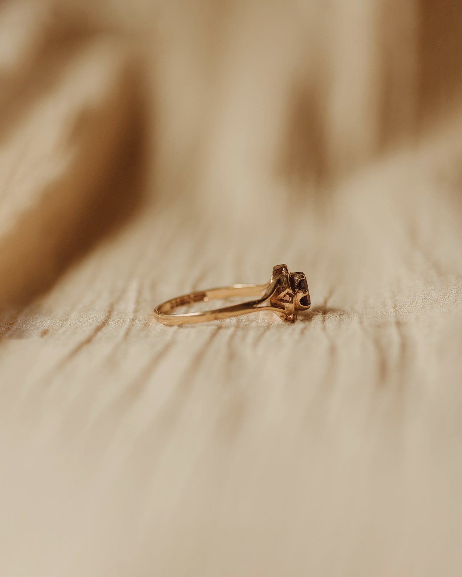 Nora 9ct Gold Garnet Ring