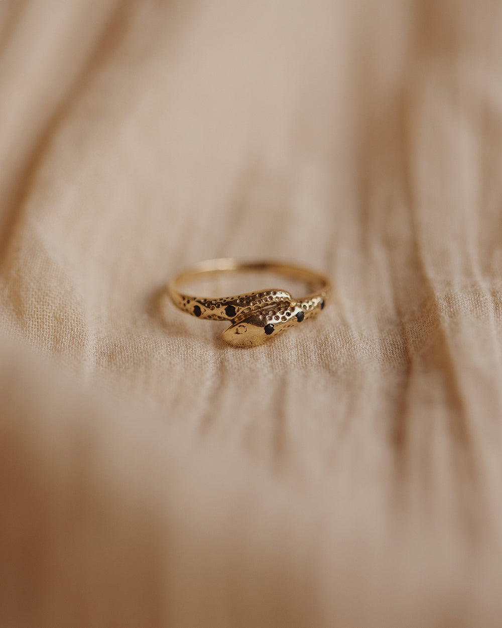 Minerva 9ct Gold Sapphire Snake Ring