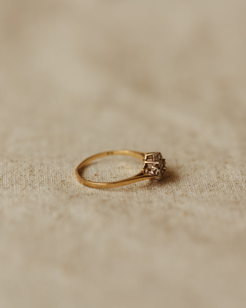 Victoria Vintage 9ct Gold CZ Cluster Ring