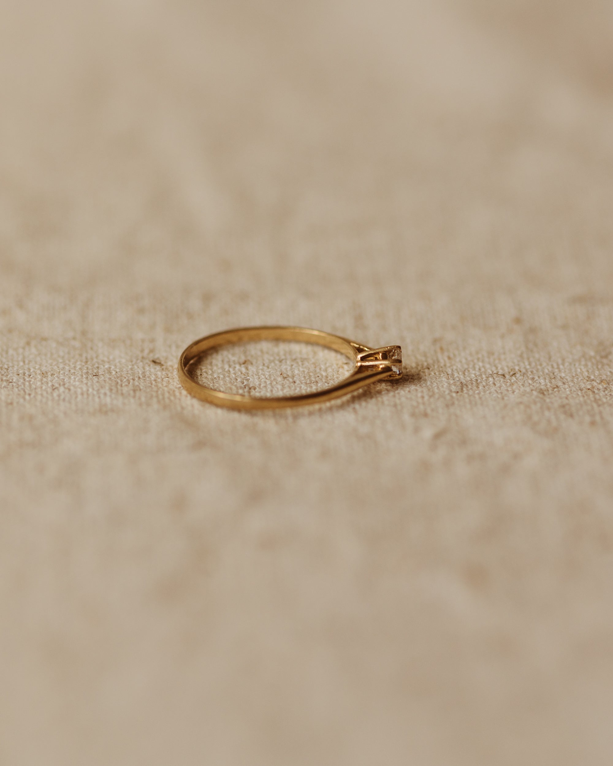 Daphne 1988 9ct Gold CZ Ring