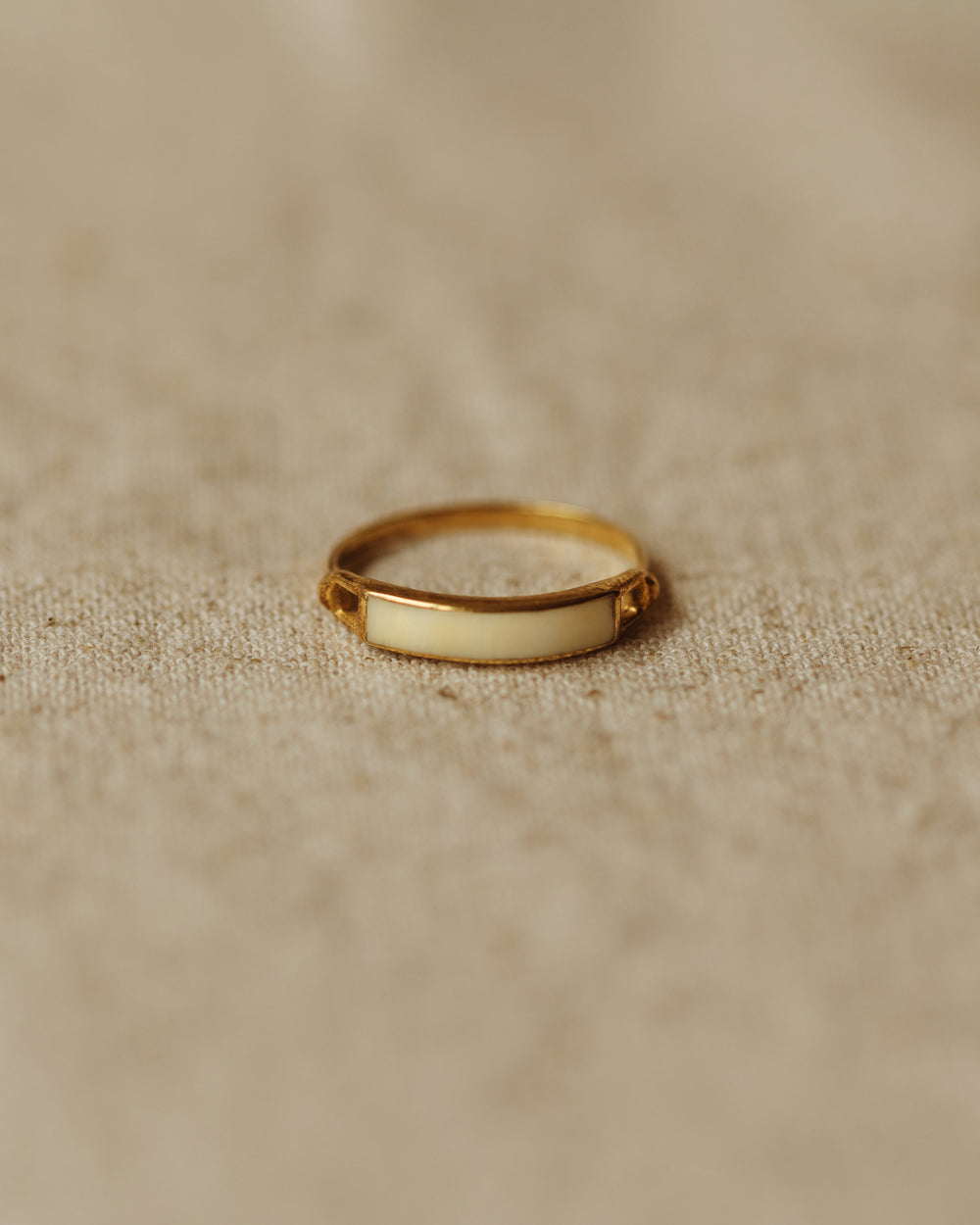 Quinn Vintage 18ct Gold Jade Ring