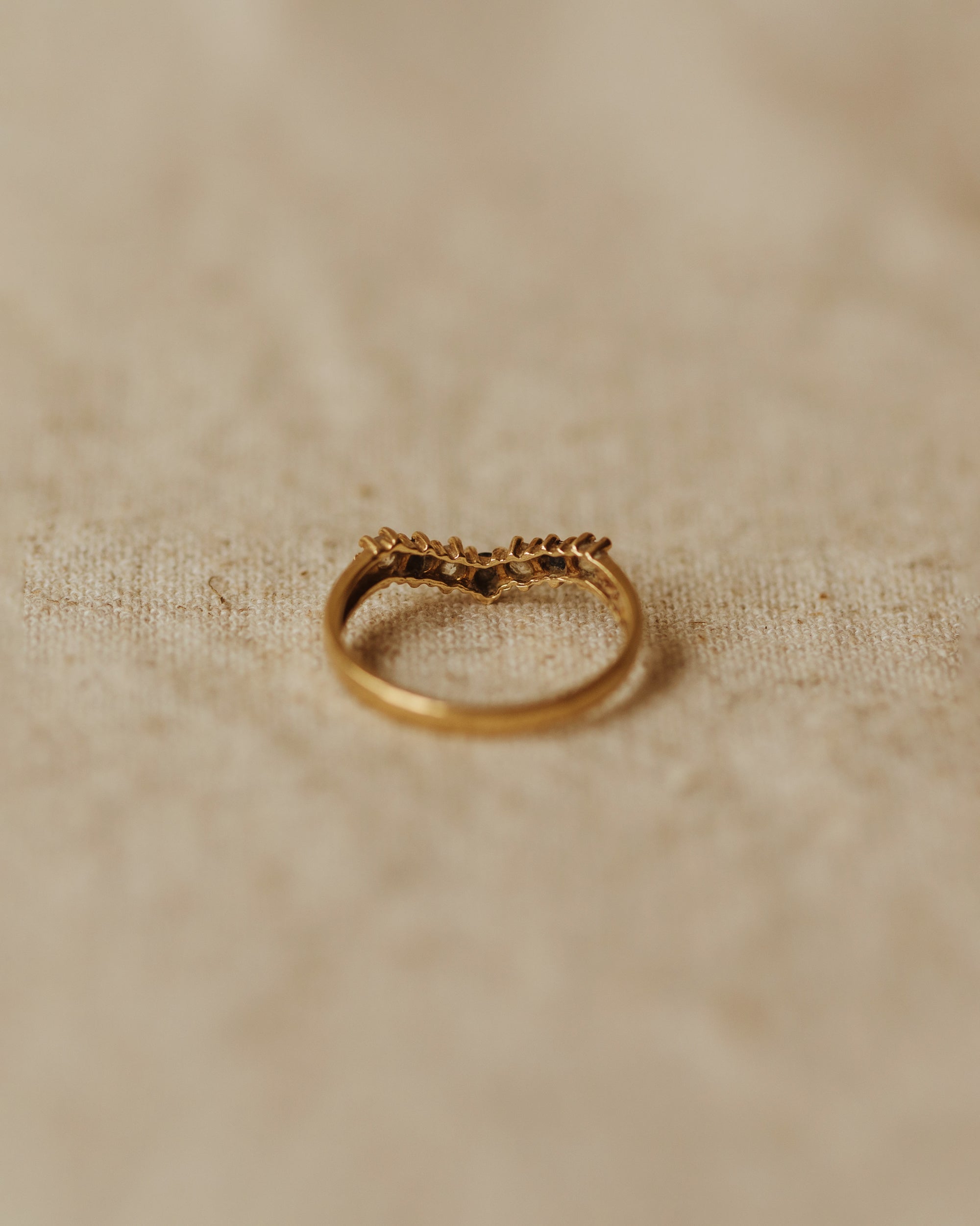Trudy Vintage 9ct Gold Sapphire Wishbone Ring