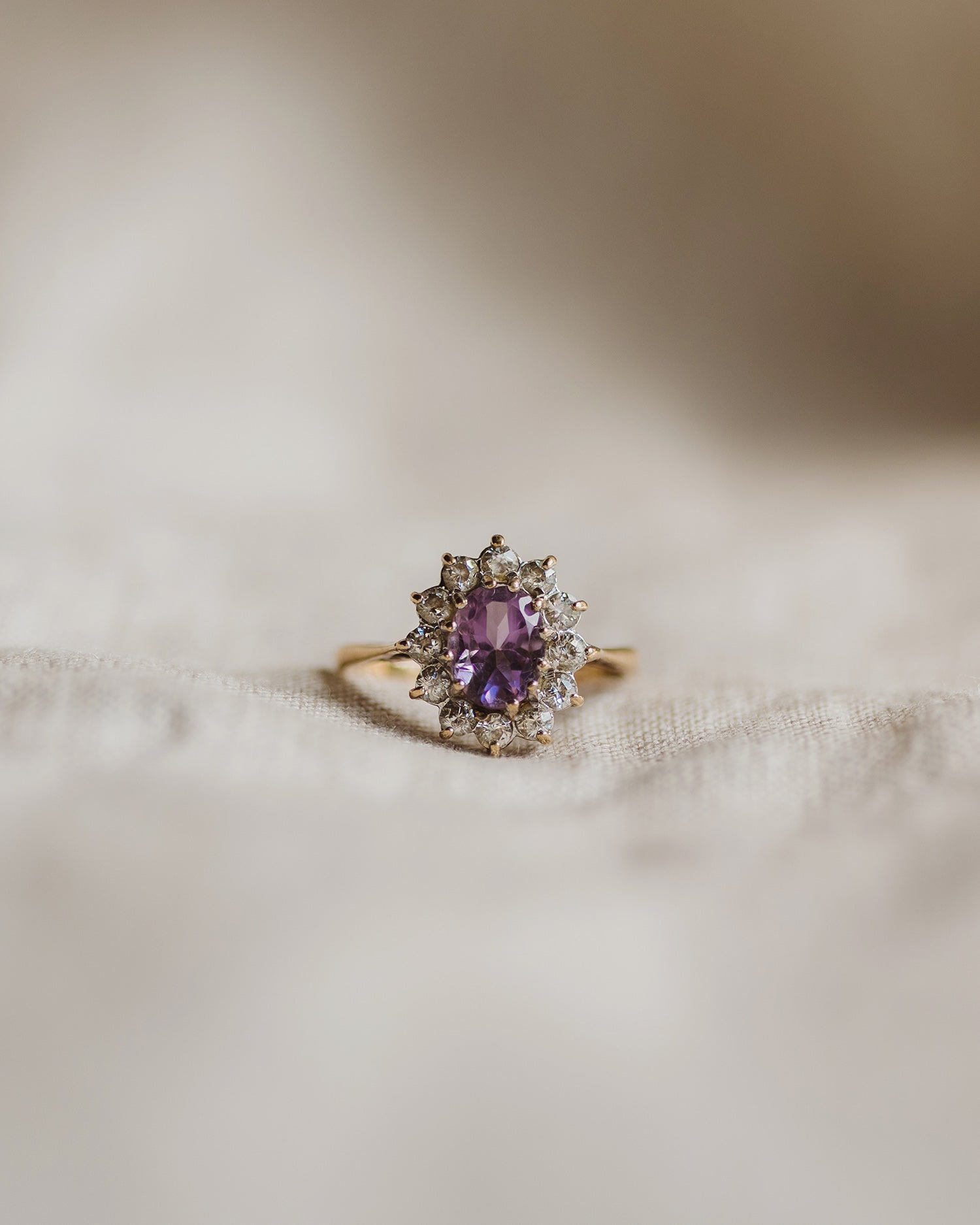 Image of Este 9ct Gold Amethyst Ring