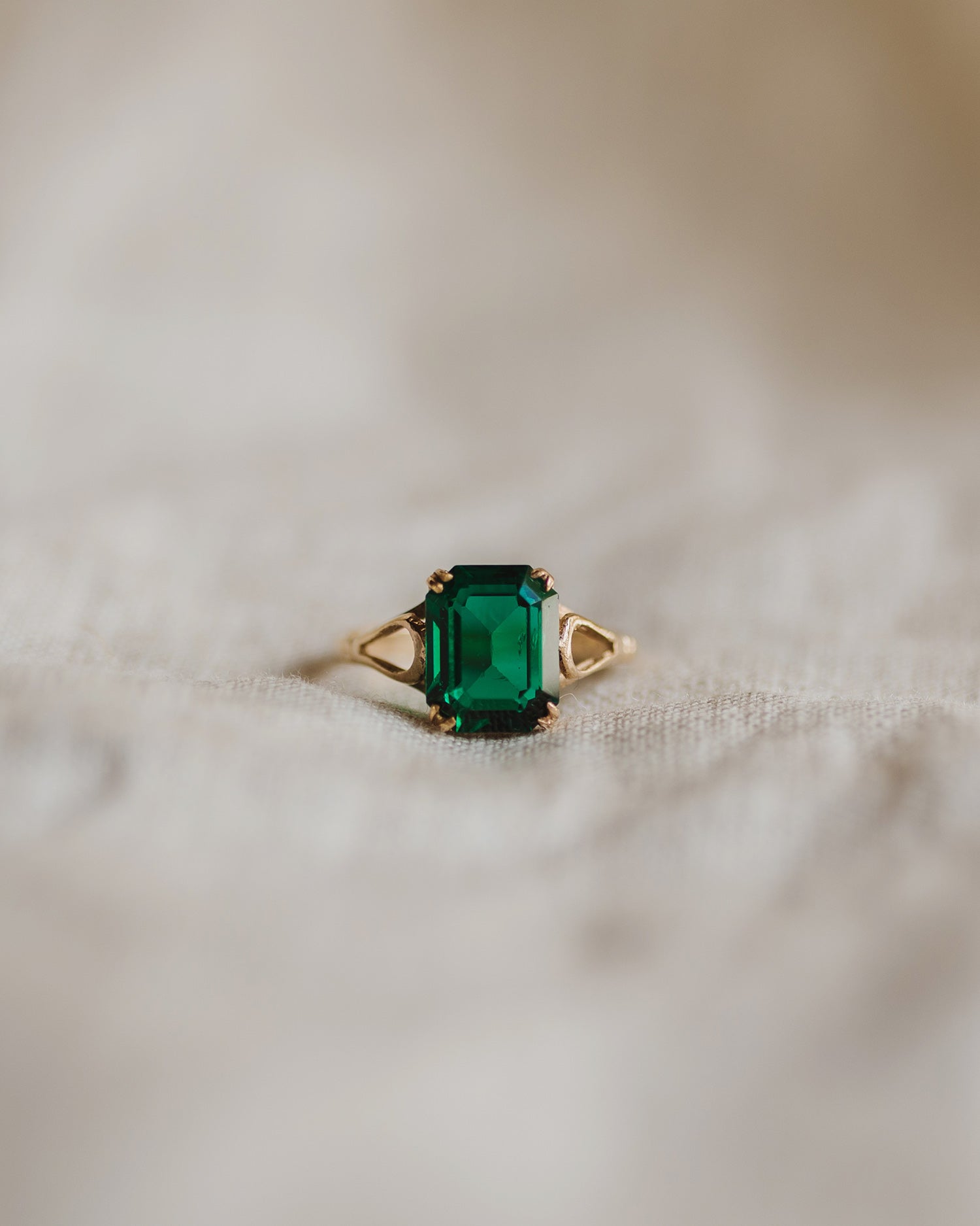 Image of Guinevere 9ct Gold Emerald Ring