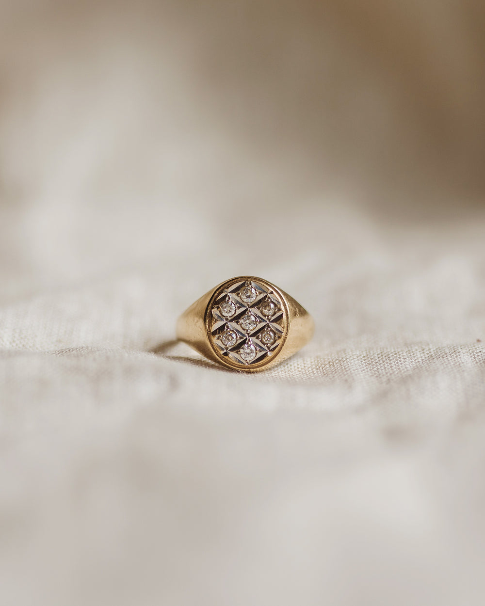 Willa 9ct Gold Signet Ring