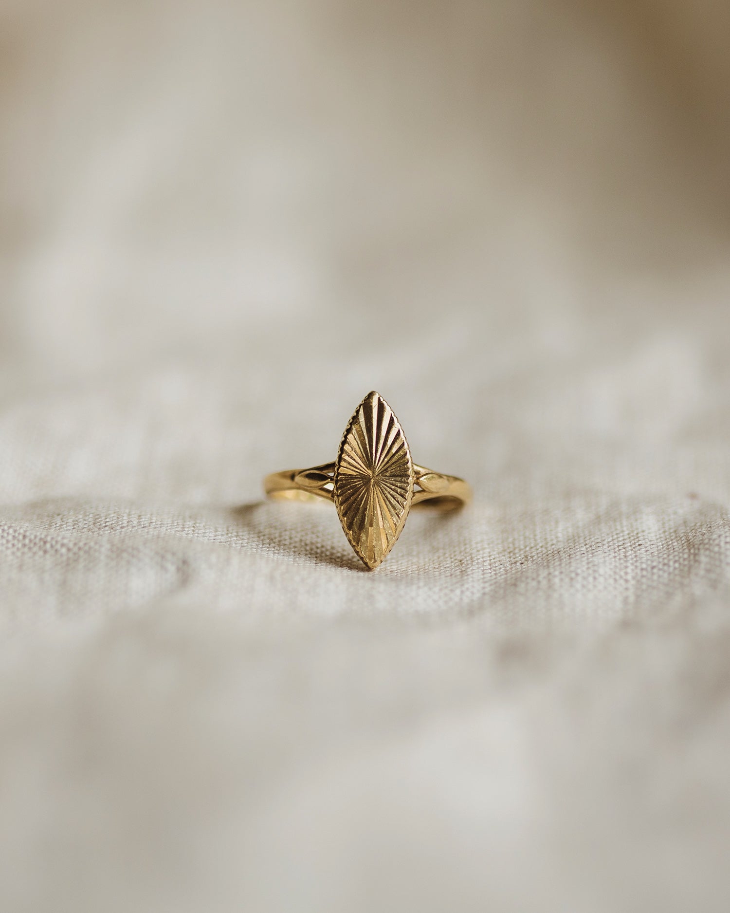 Image of Della 9ct Gold Ring