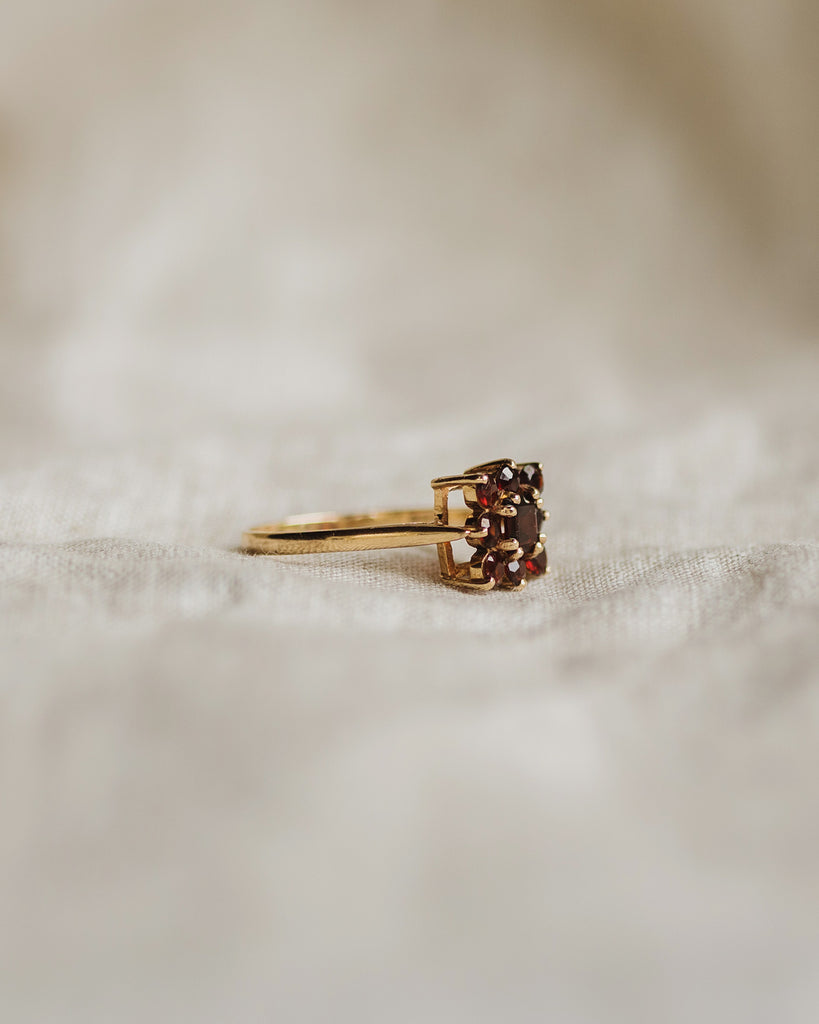 Cosette 9ct Gold Garnet Ring