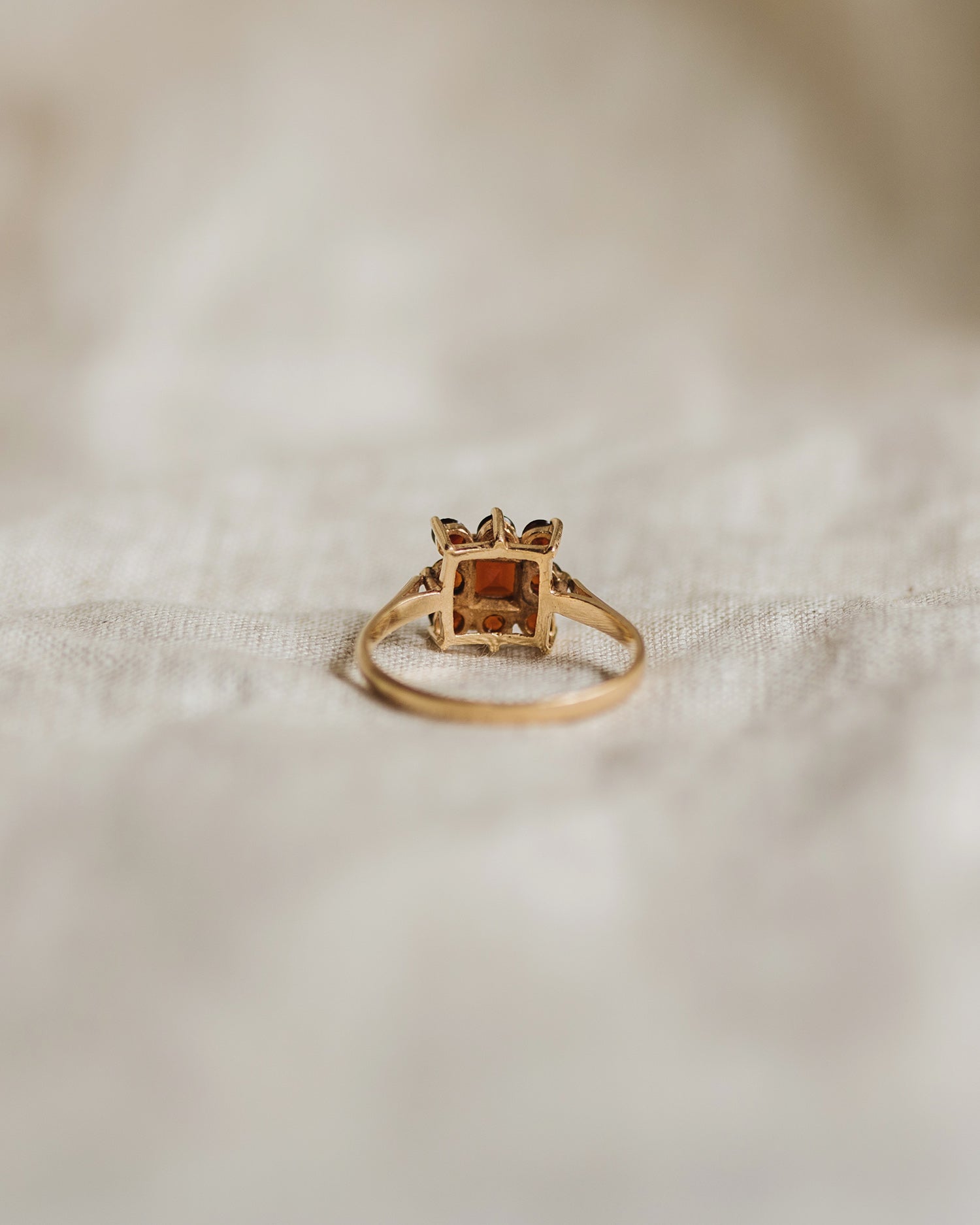 Cosette 9ct Gold Garnet Ring