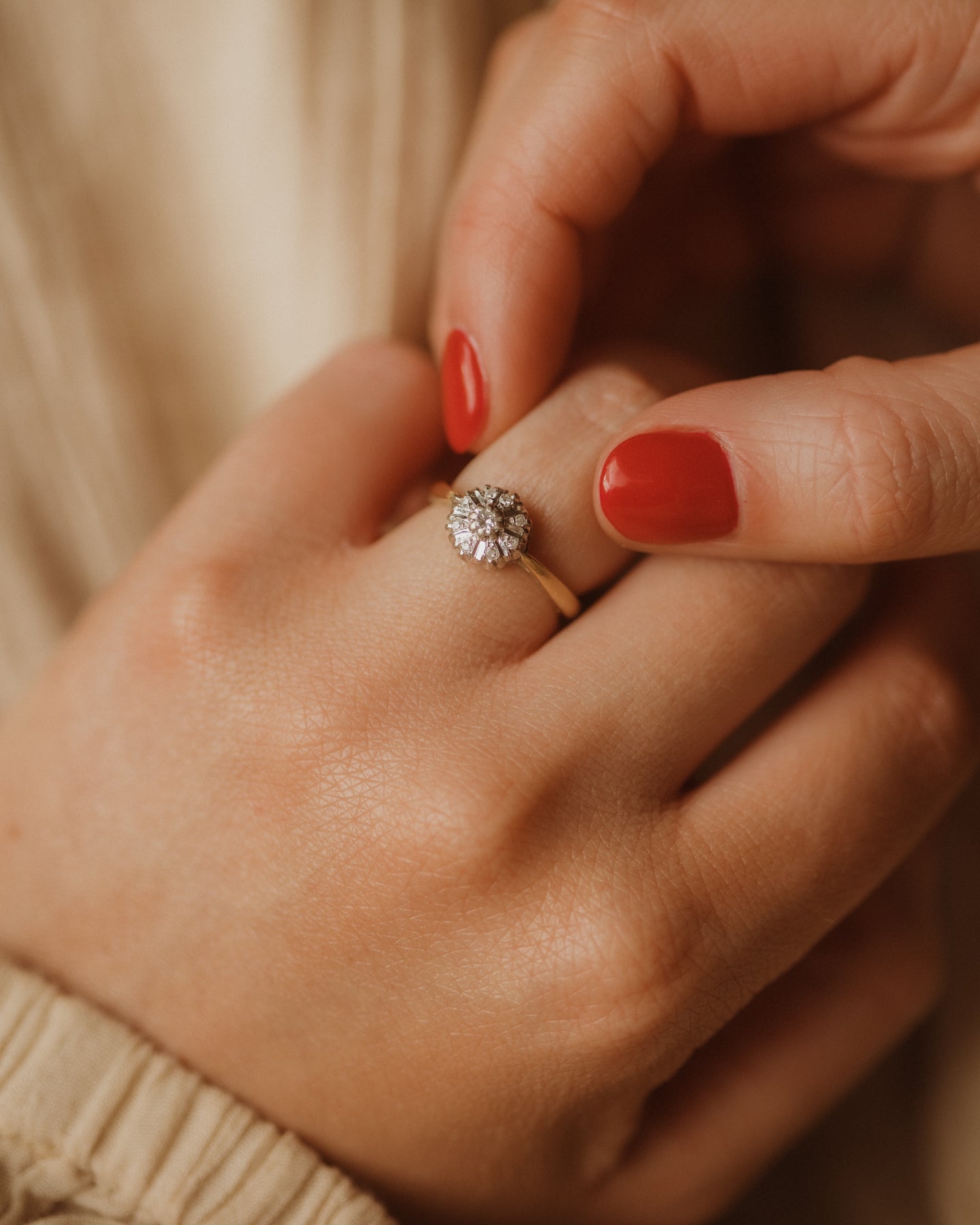 Image of Margaret 1979 18ct Gold Diamond Ring