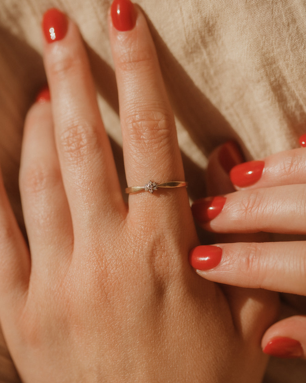 Vivian Vintage 9ct Gold Diamond Cluster Ring