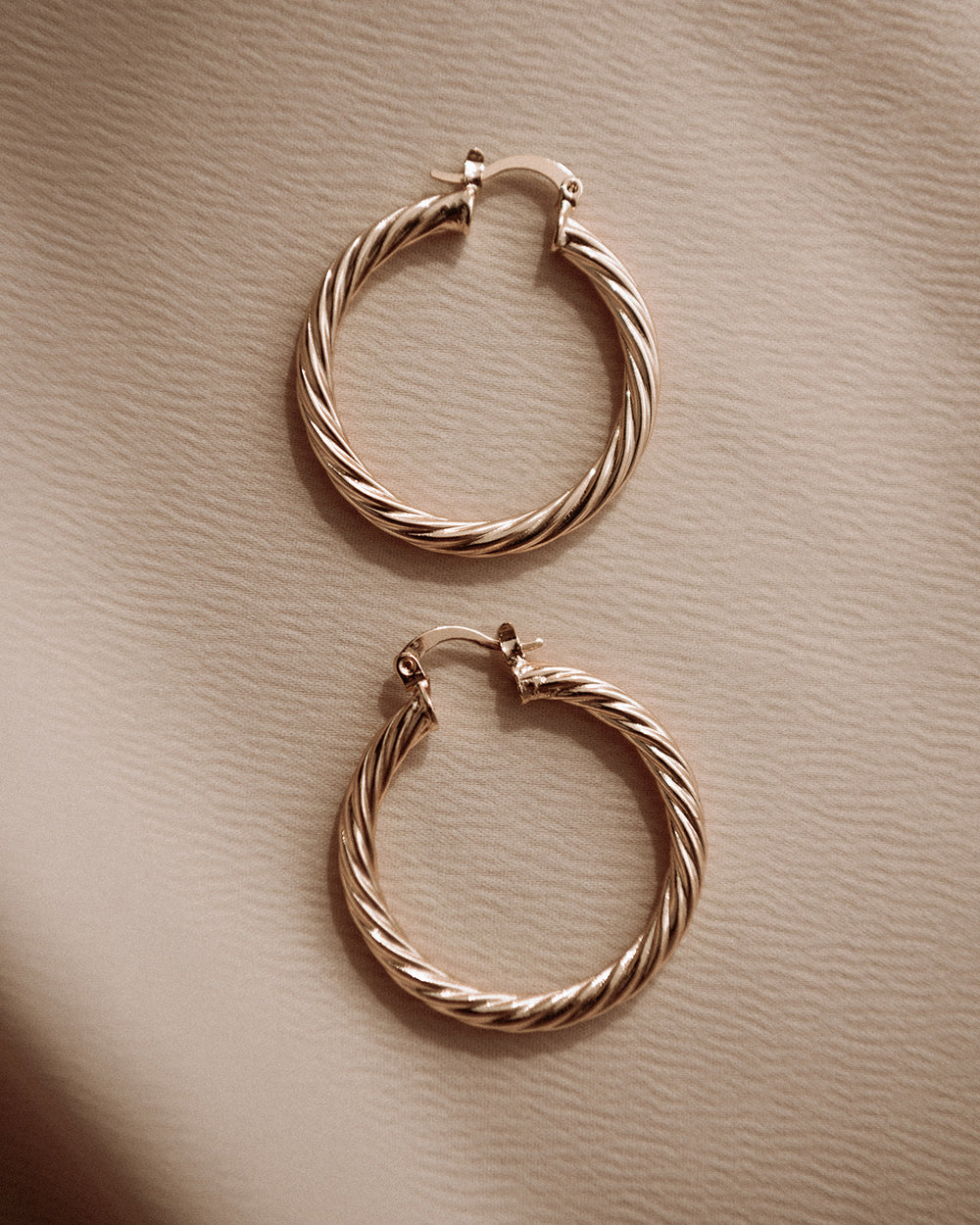 Etta Twisted Hoop Earrings - Maxi