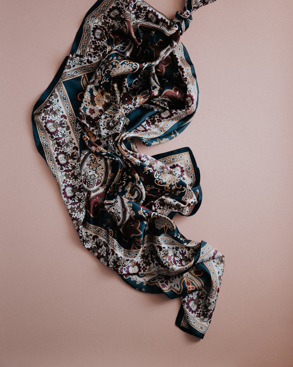 Clara Scarf